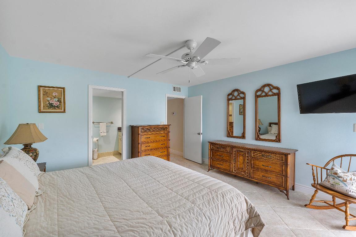 2905 Victoria Place C1