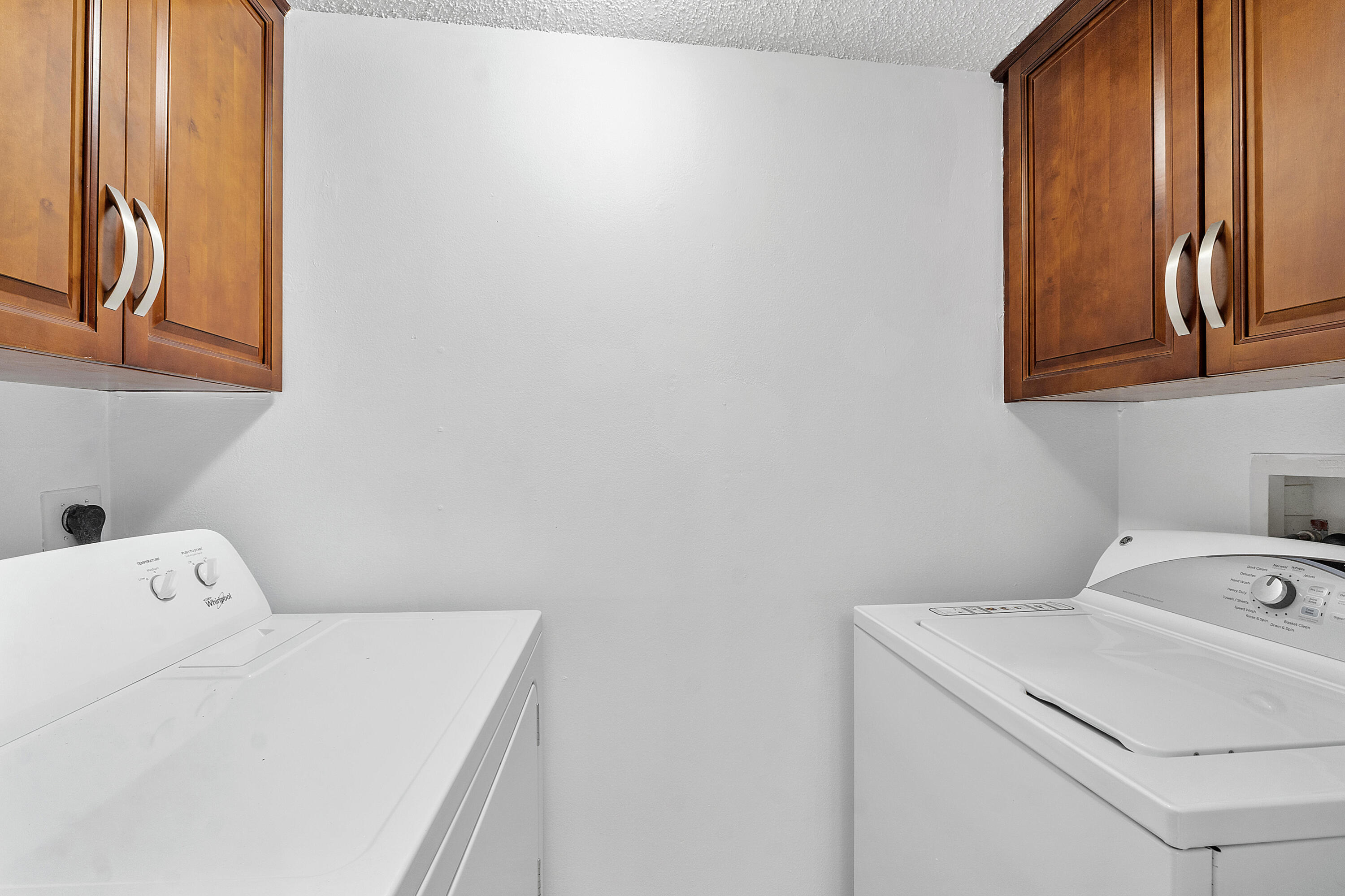 5025 Wiles Road 308