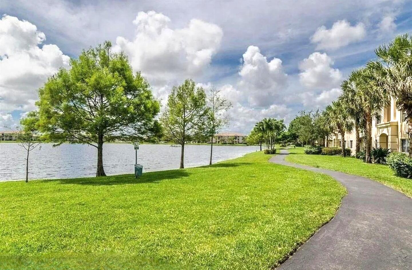 5025 Wiles Road 308