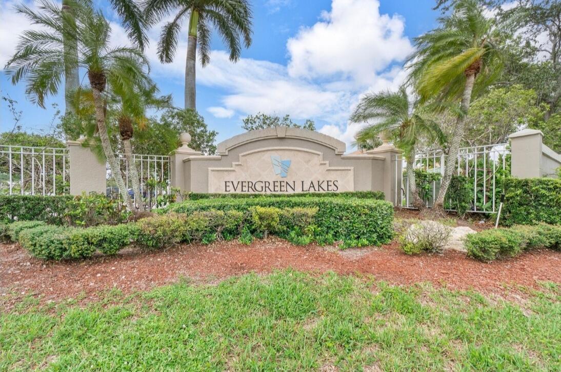 5025 Wiles Road 308