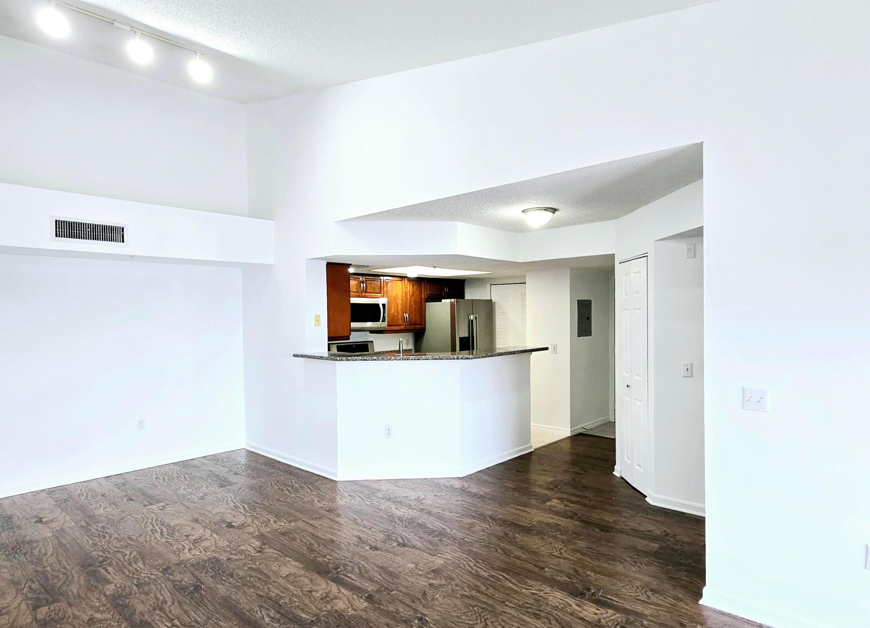 5025 Wiles Road 308
