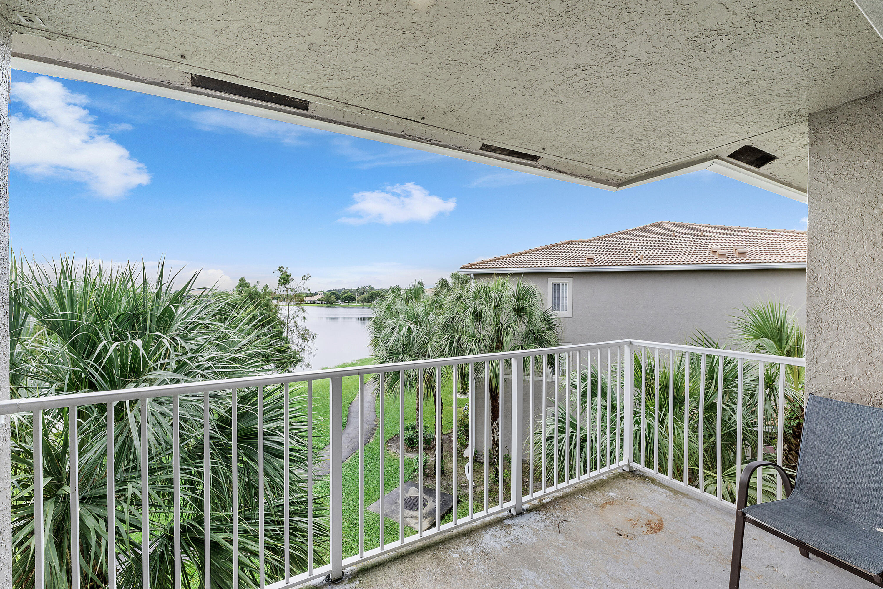 5025 Wiles Road 308