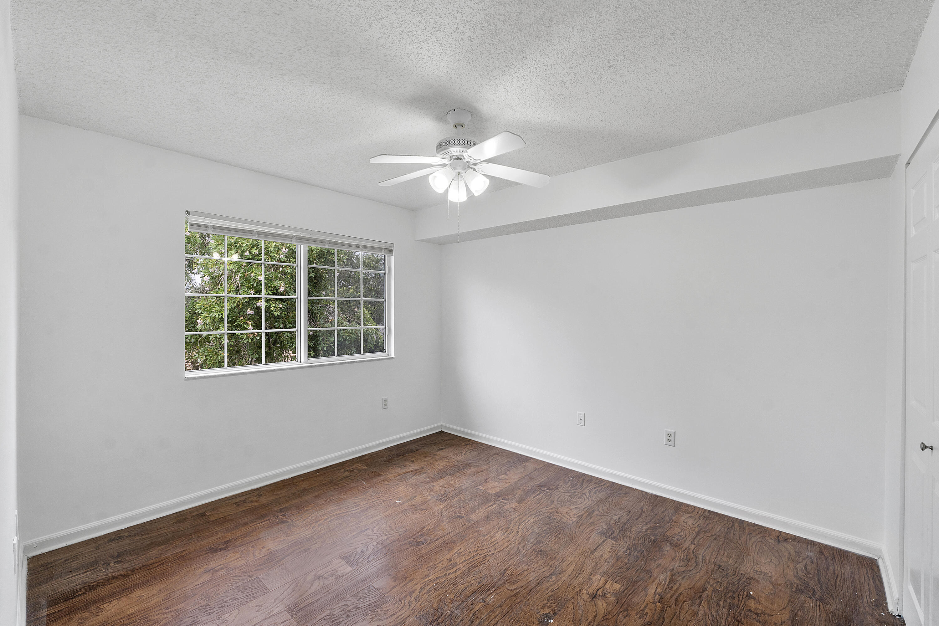 5025 Wiles Road 308