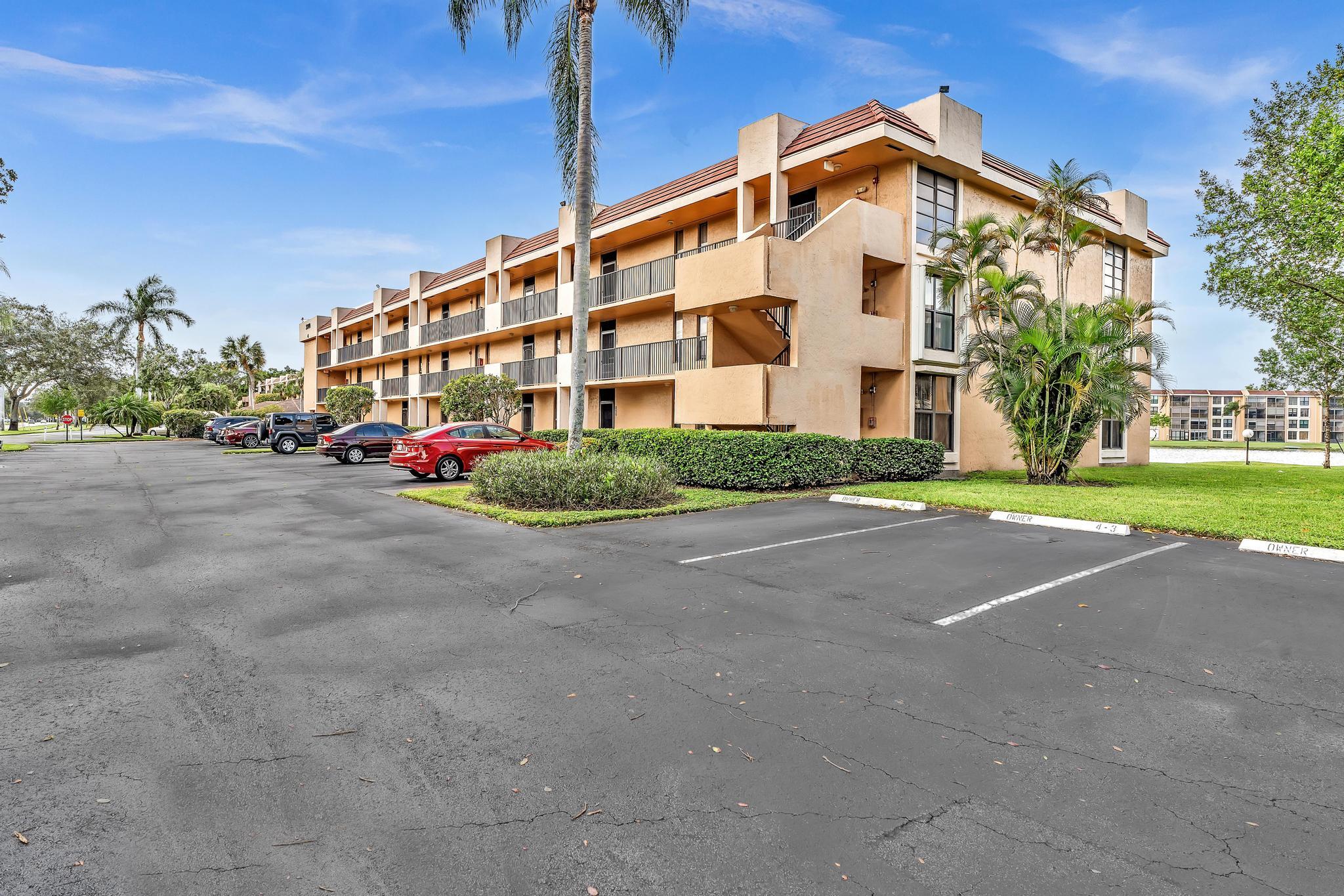 5901 Coral Lake Drive 101