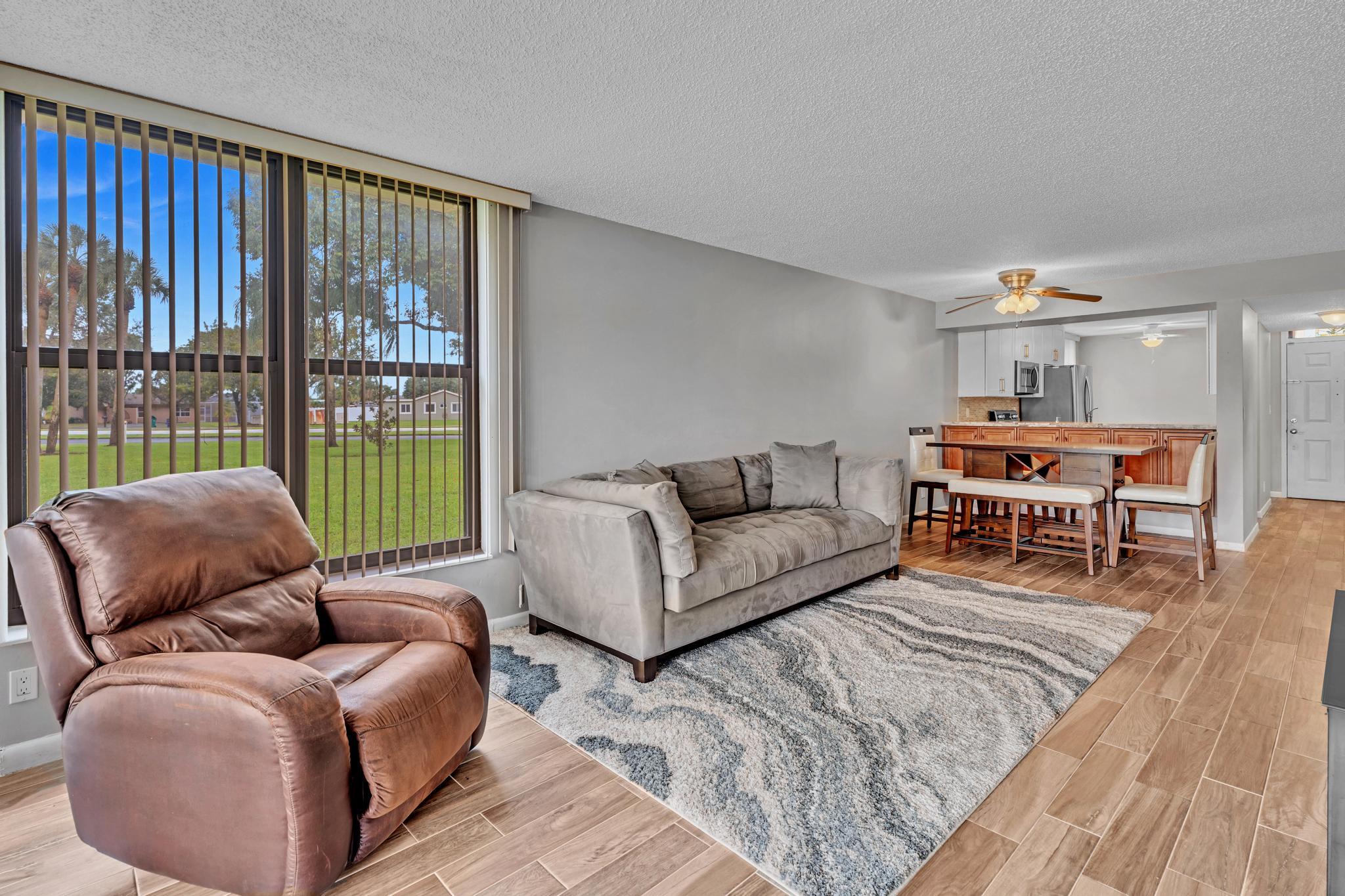 5901 Coral Lake Drive 101