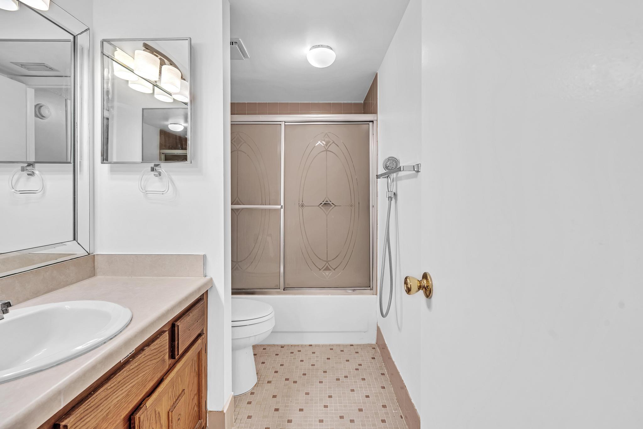 5901 Coral Lake Drive 101
