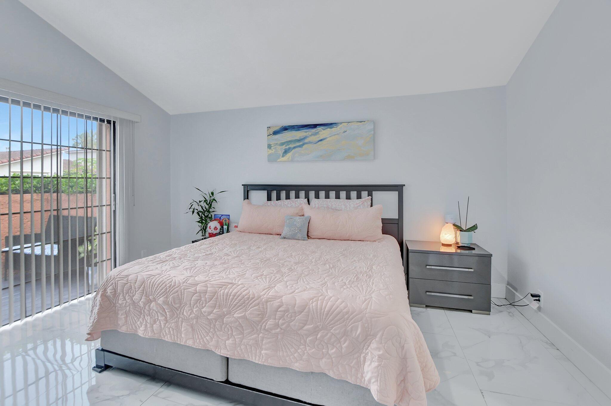 447 NW 47th Terrace