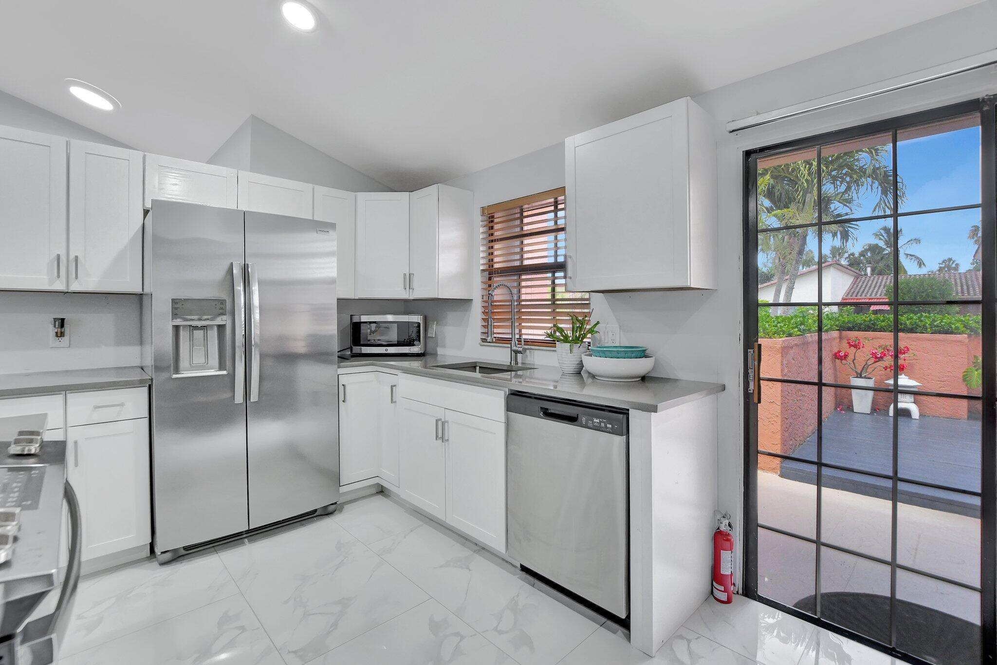 447 NW 47th Terrace