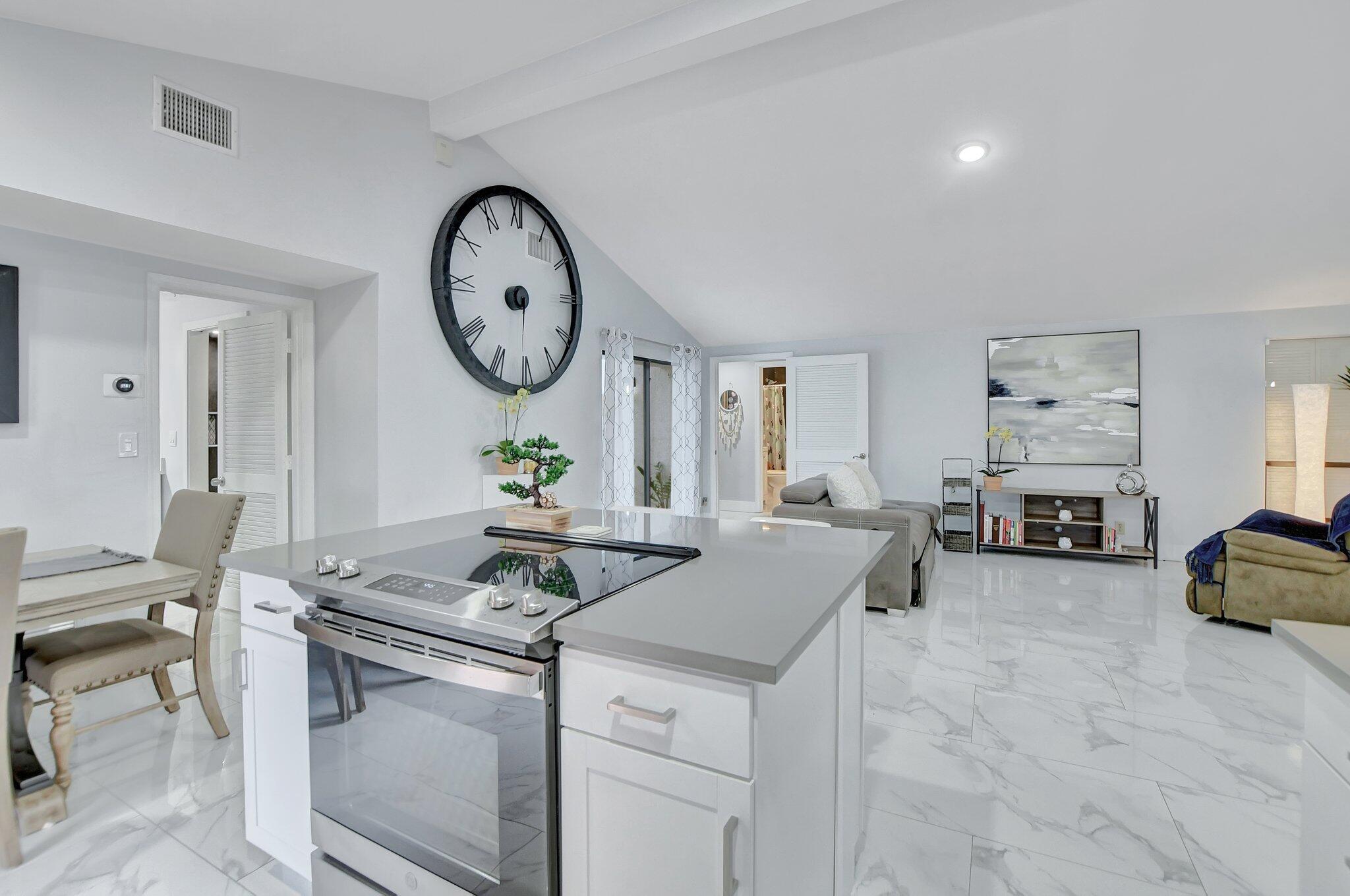 447 NW 47th Terrace