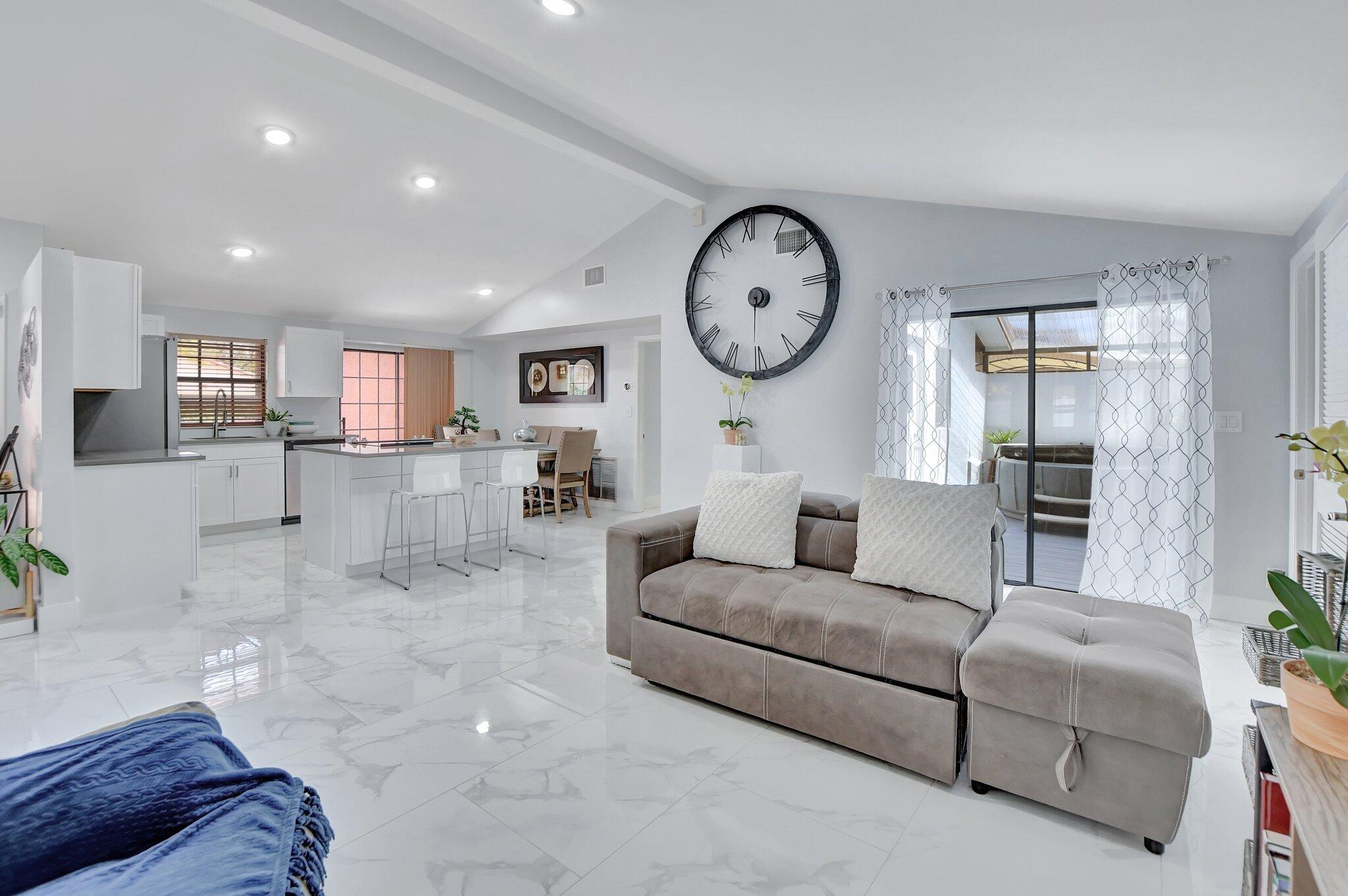 447 NW 47th Terrace