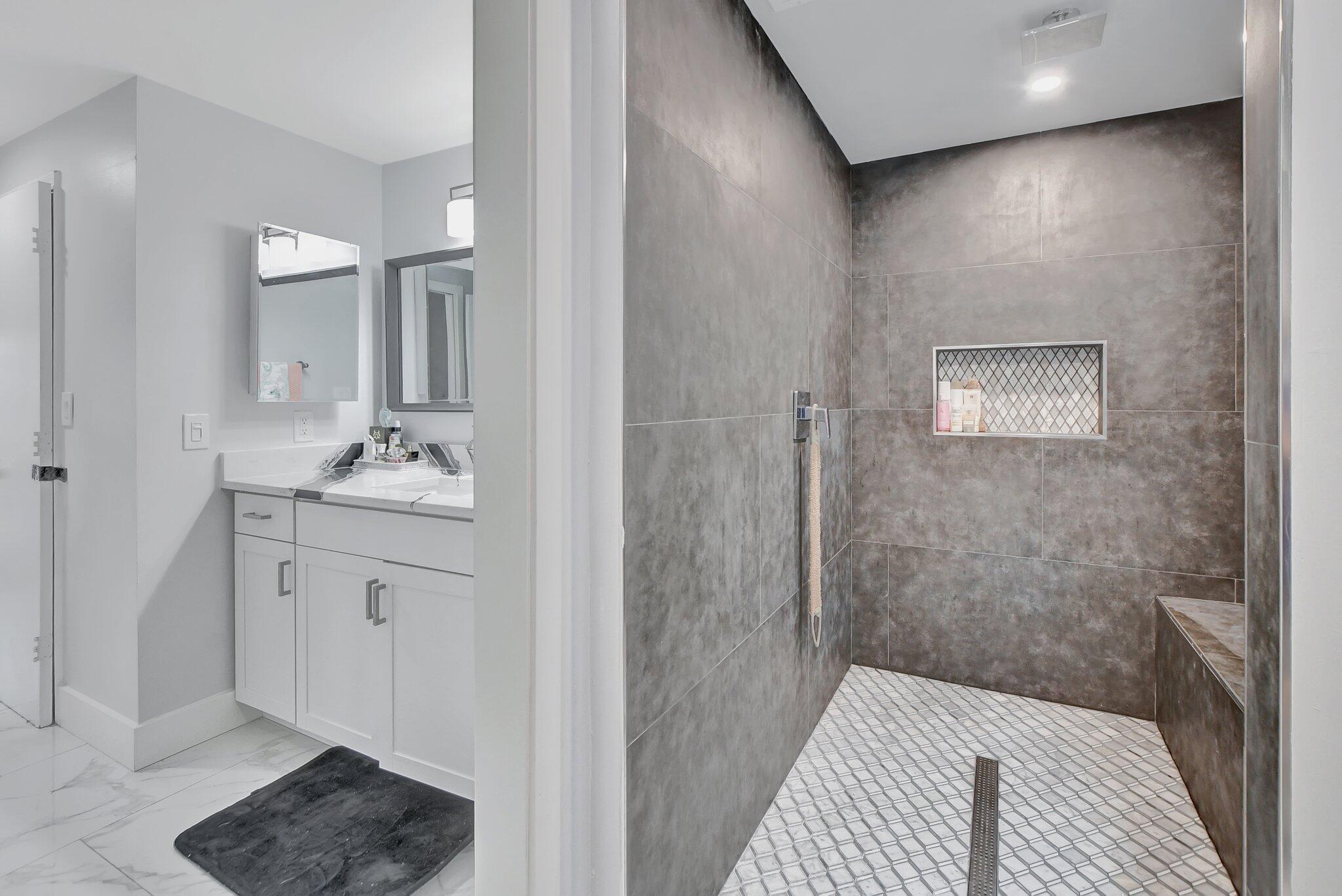 447 NW 47th Terrace