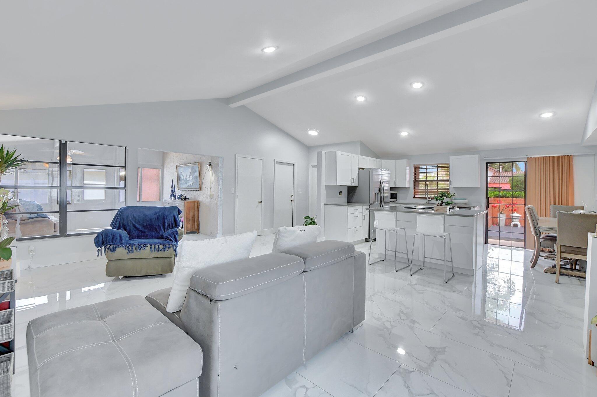 447 NW 47th Terrace