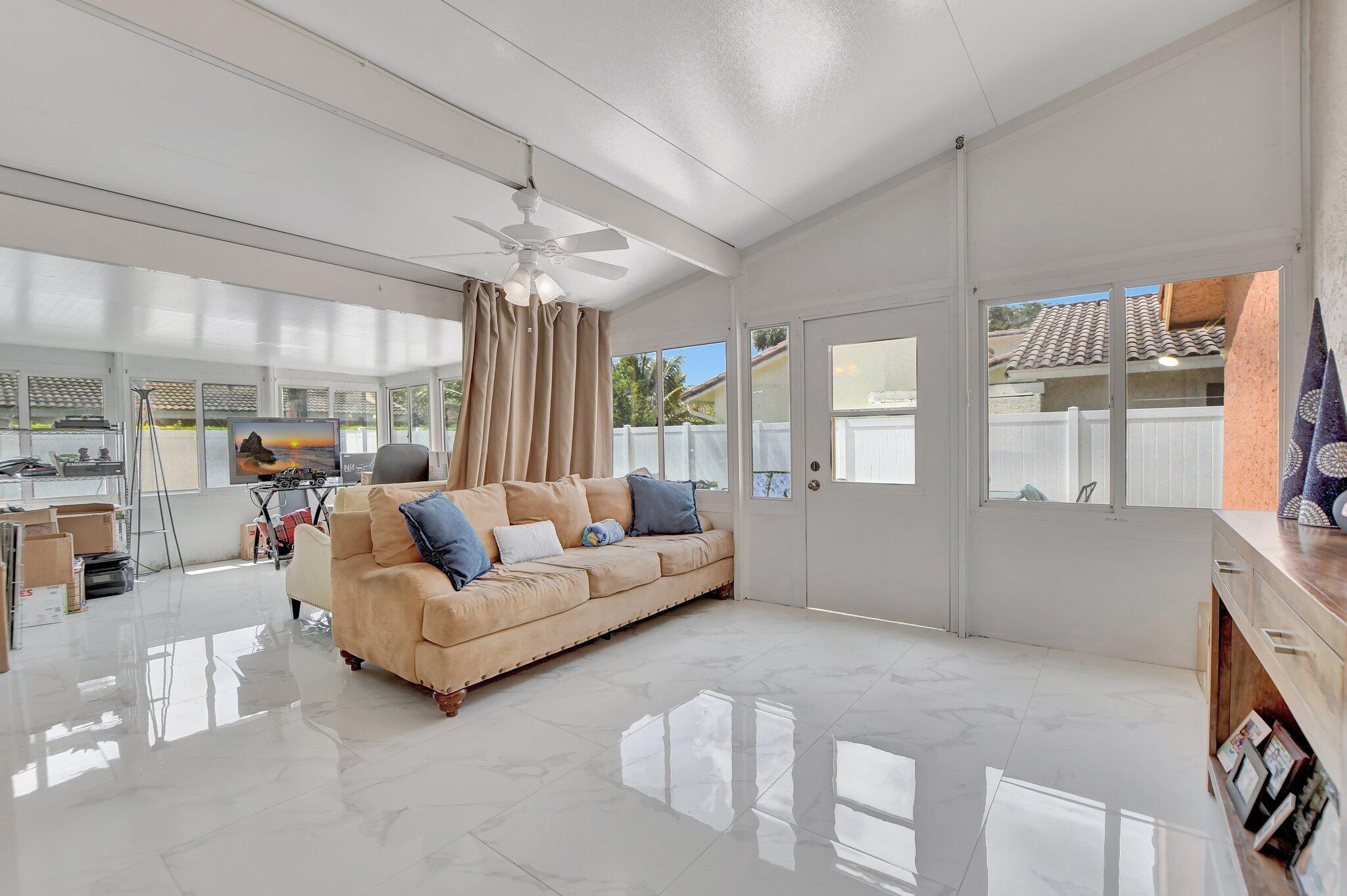447 NW 47th Terrace