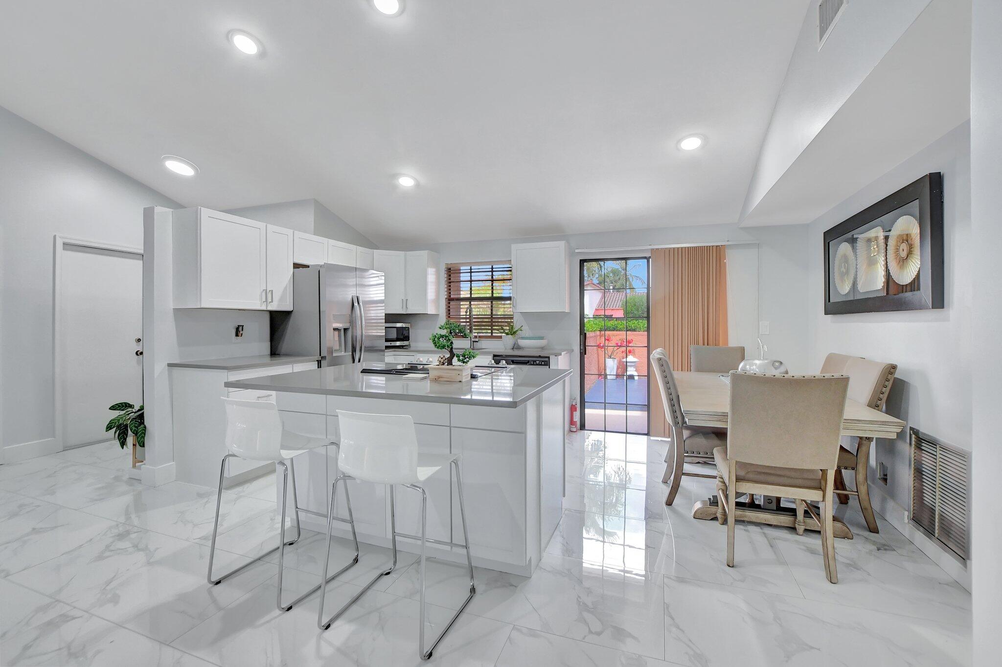447 NW 47th Terrace