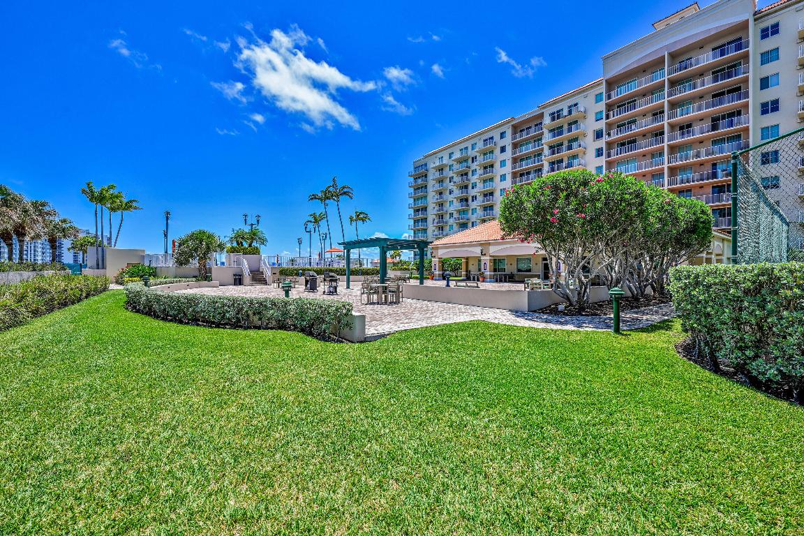 3020 NE 32nd Avenue 923