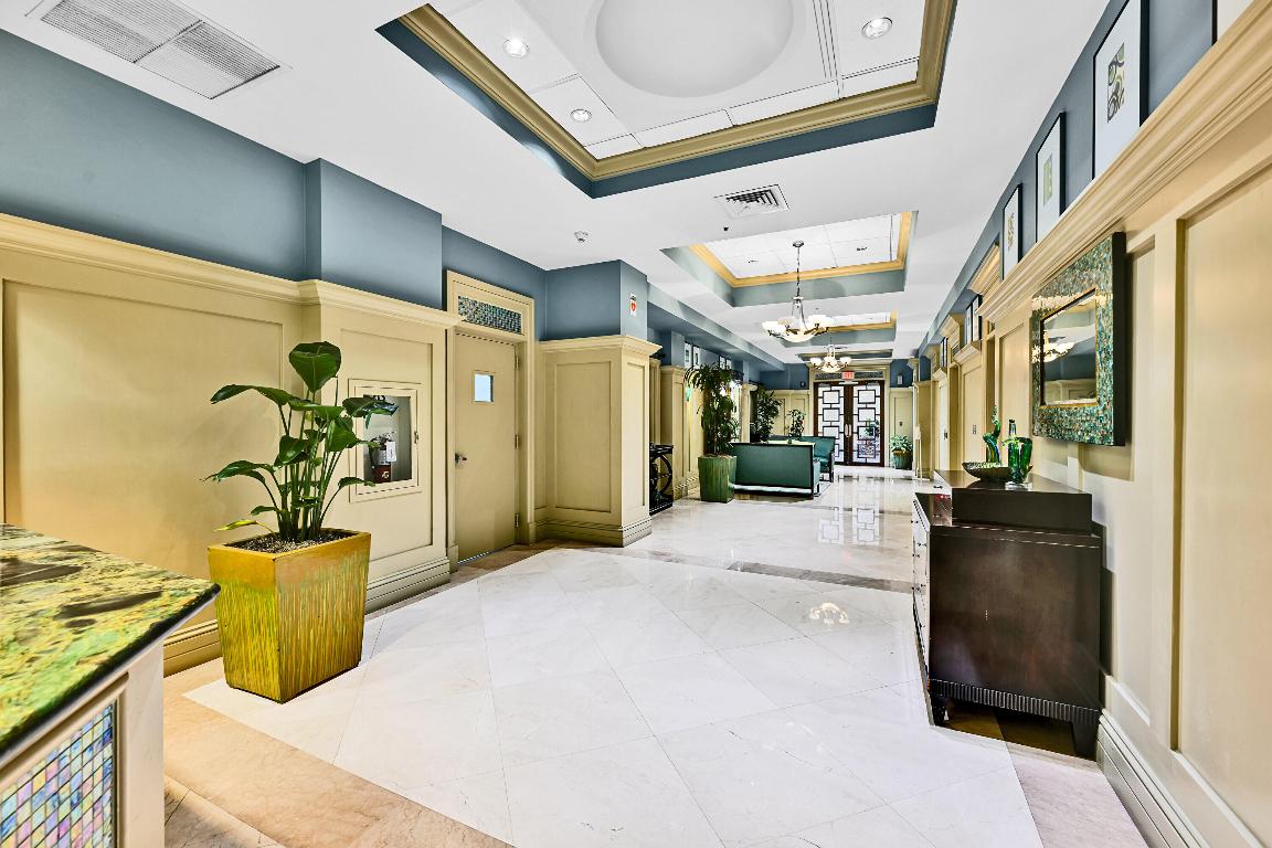 3020 NE 32nd Avenue 923