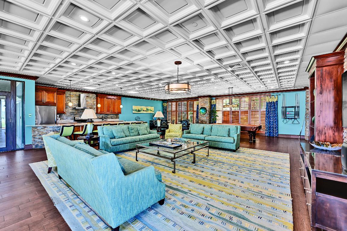 3020 NE 32nd Avenue 923