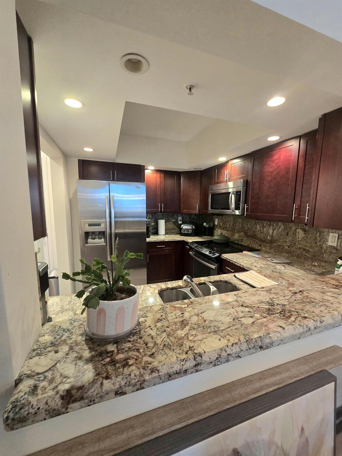 3020 NE 32nd Avenue 1405