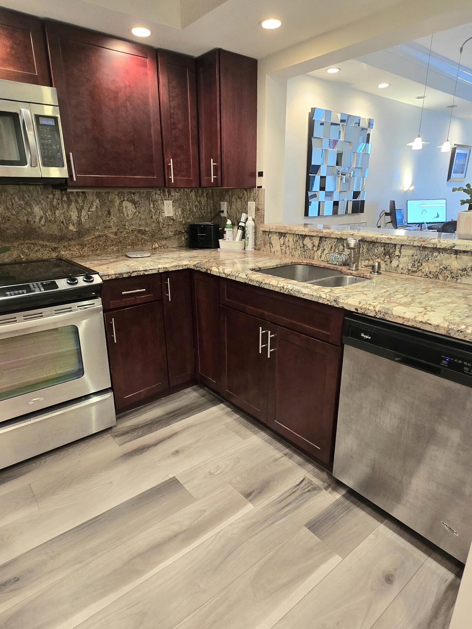 3020 NE 32nd Avenue 1405