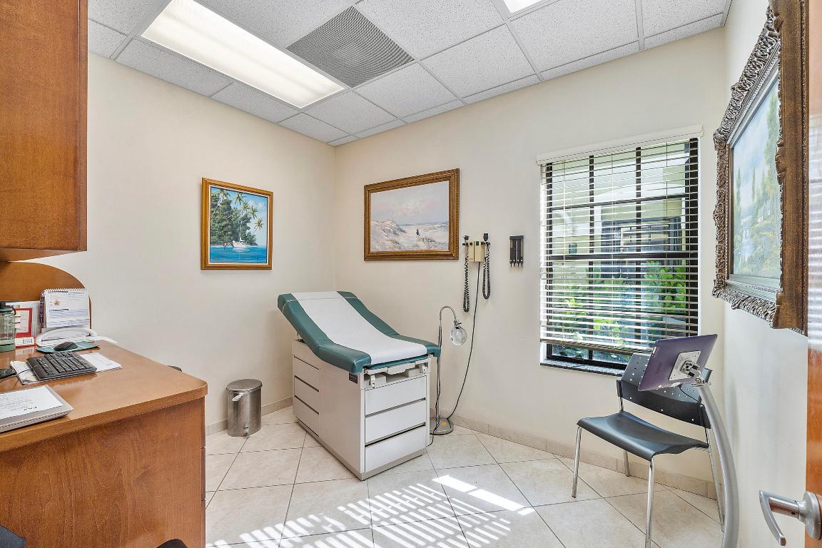 18044 NW 6th Street 101, Pembroke Pines Unit: 101