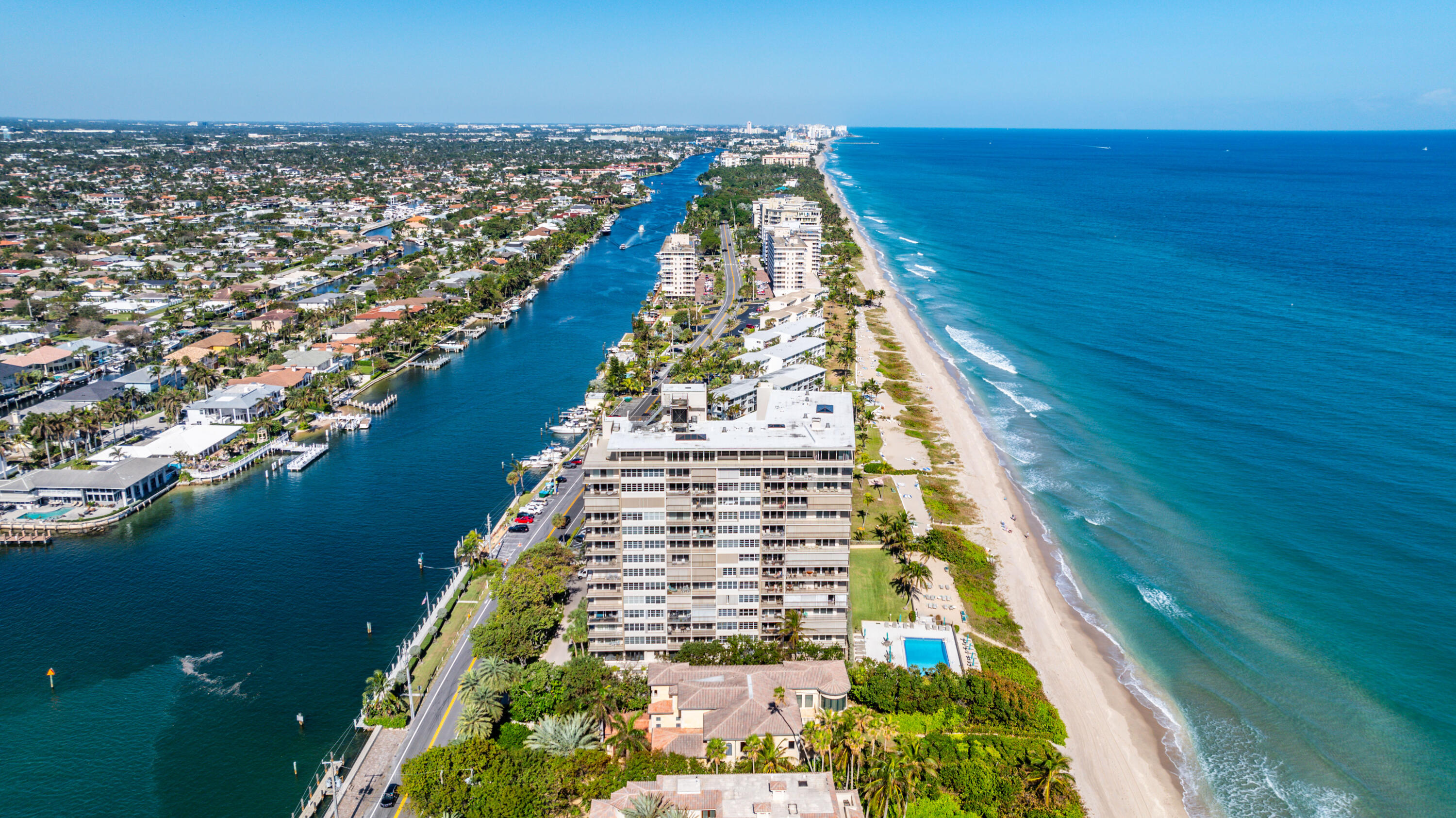 1021 Hillsboro Mile 1108