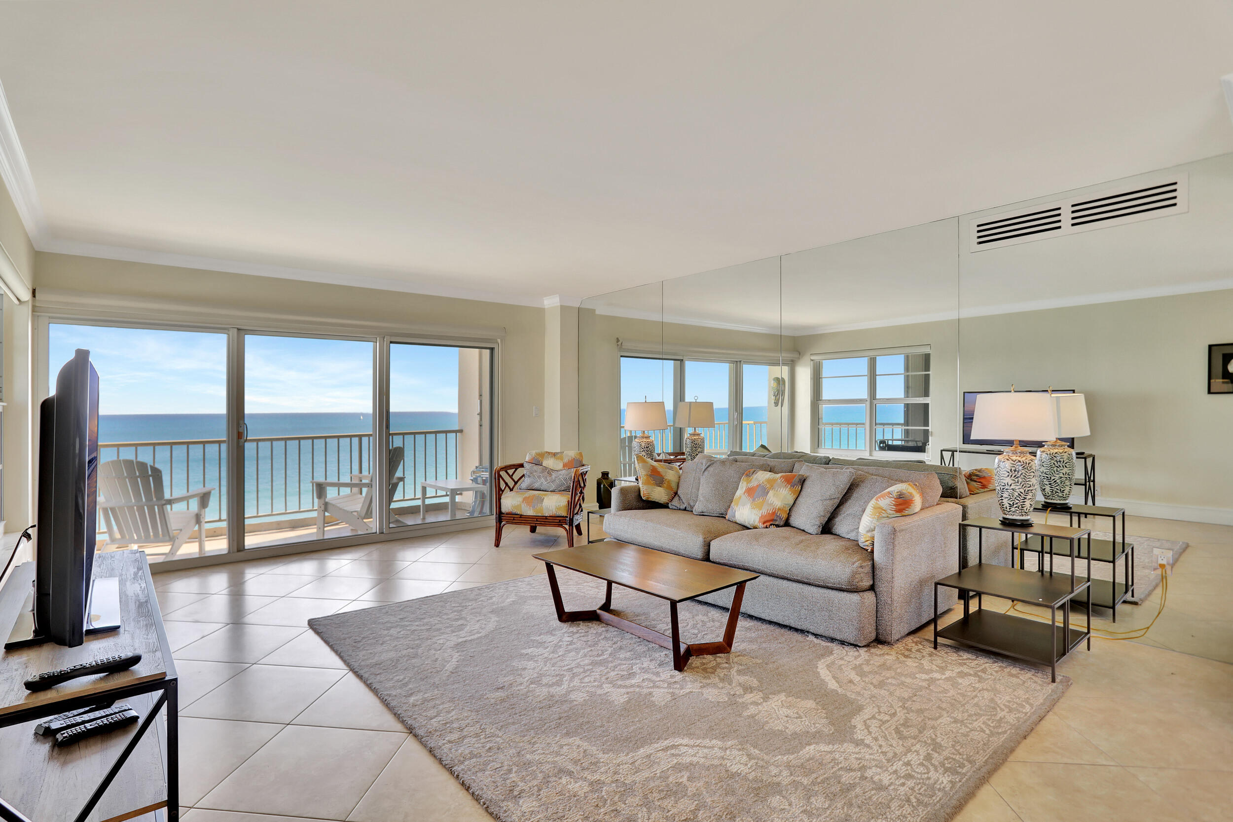 1021 Hillsboro Mile 1108