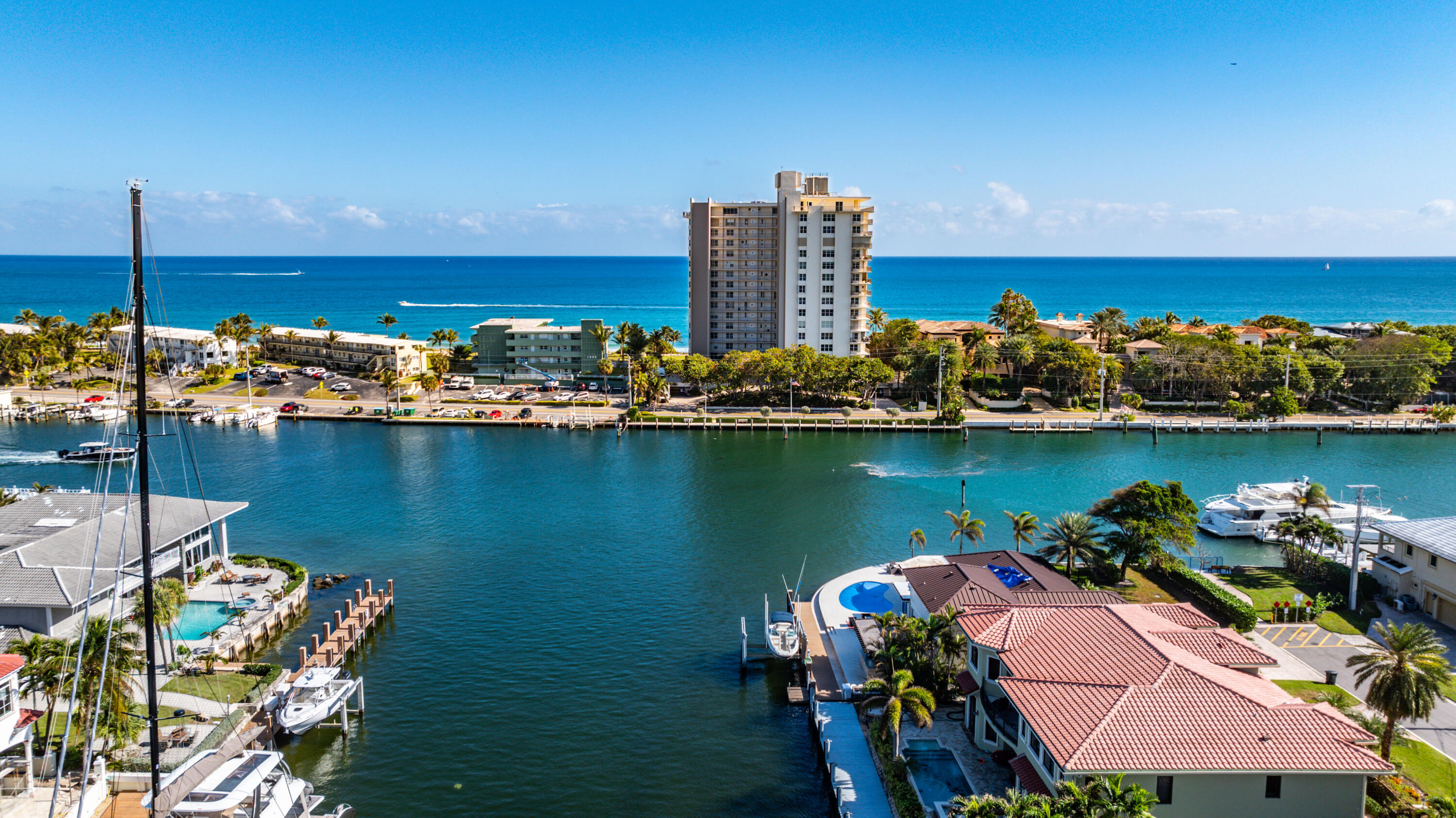 1021 Hillsboro Mile 1108