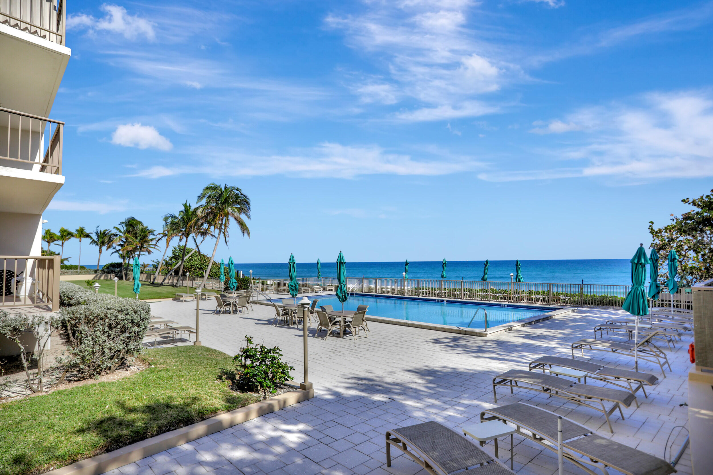 1021 Hillsboro Mile 1108