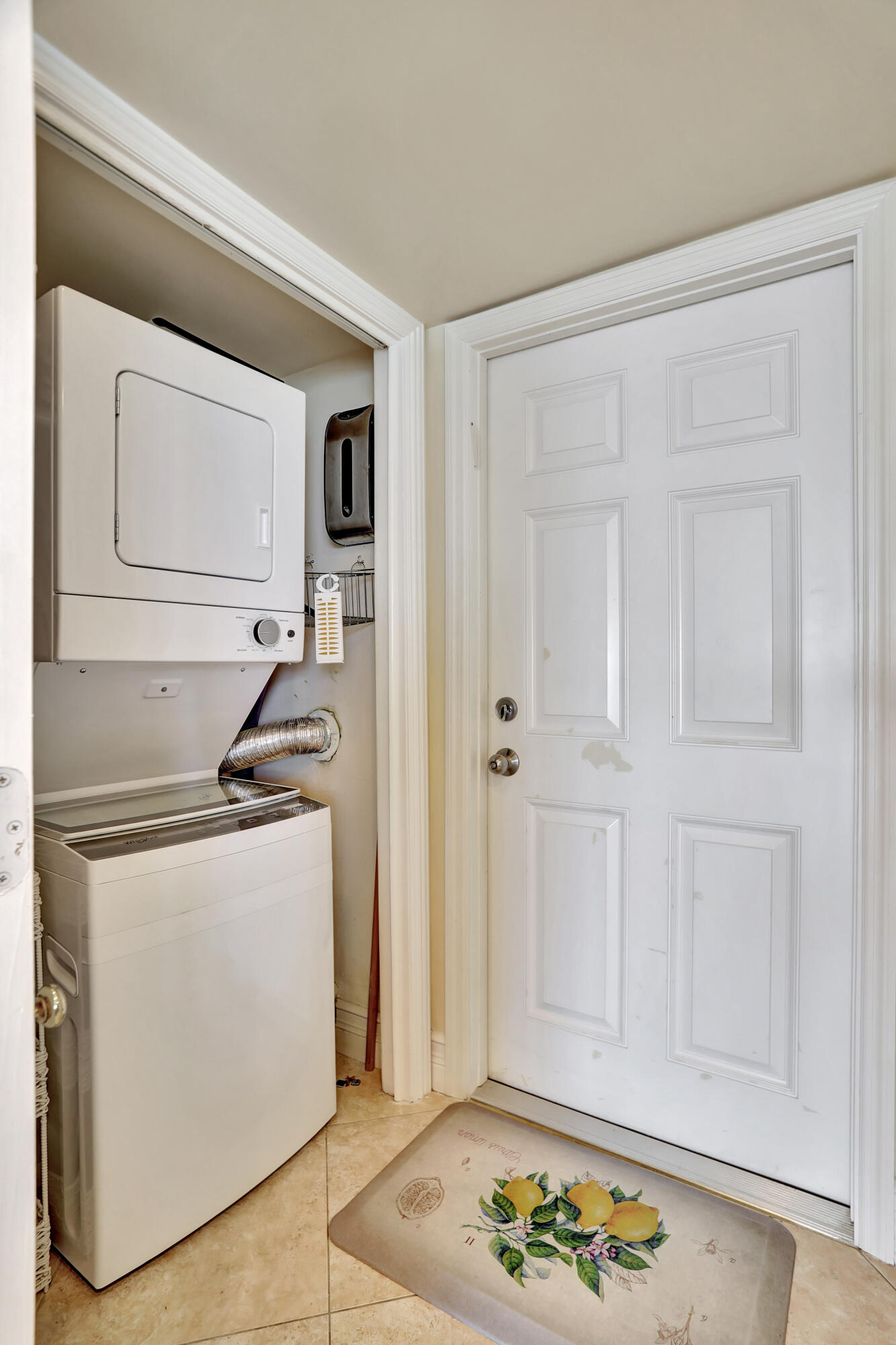 1021 Hillsboro Mile 1108