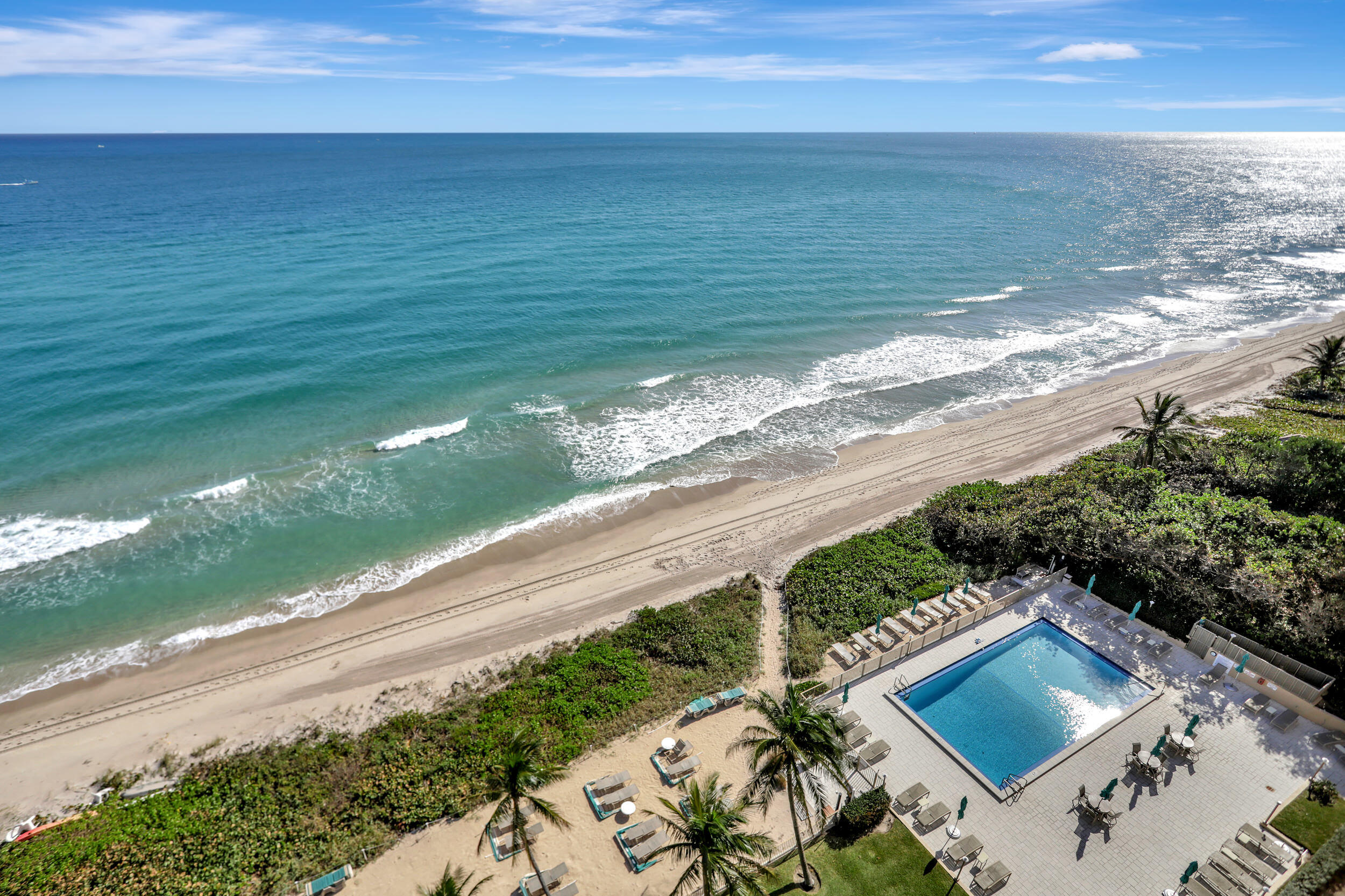 1021 Hillsboro Mile 1108