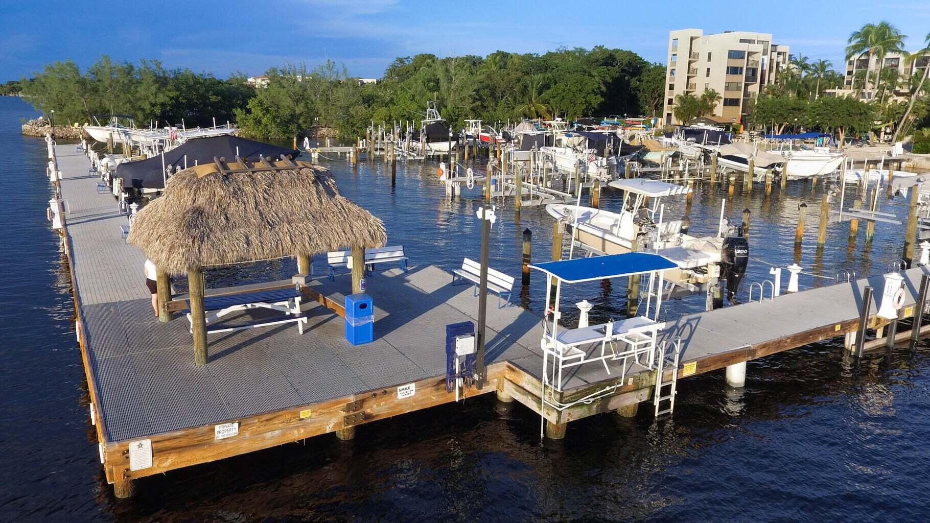 104350 Overseas Highway A406 And Boat Slip 25