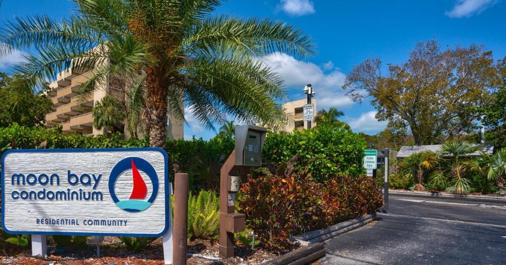 104350 Overseas Highway A406 And Boat Slip 25