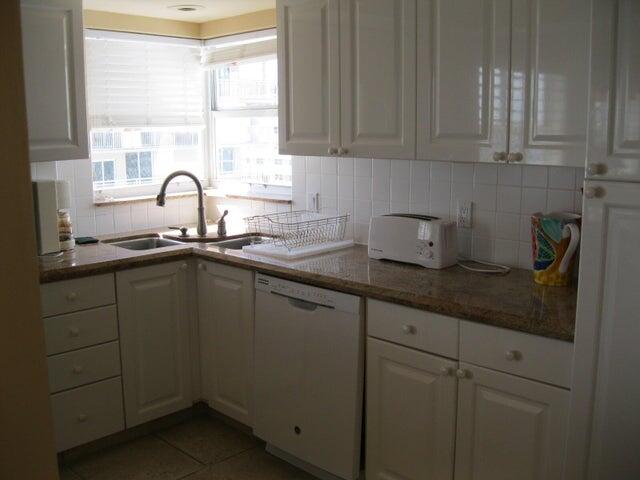 1057 Hillsboro Mile 921