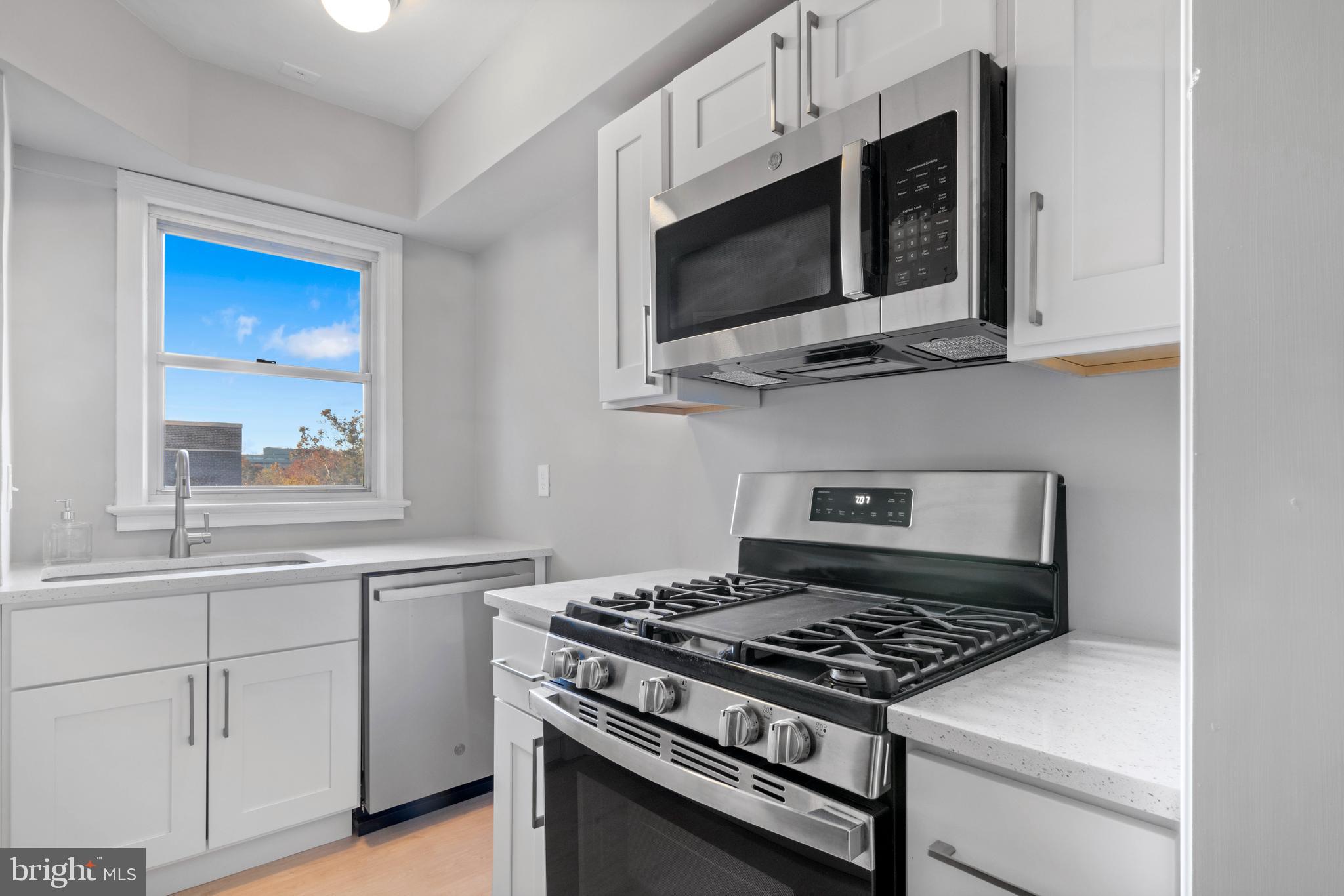 2500 Q St NW #541