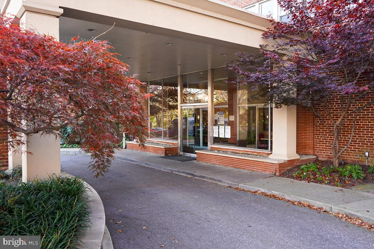 2500 Q St NW #317