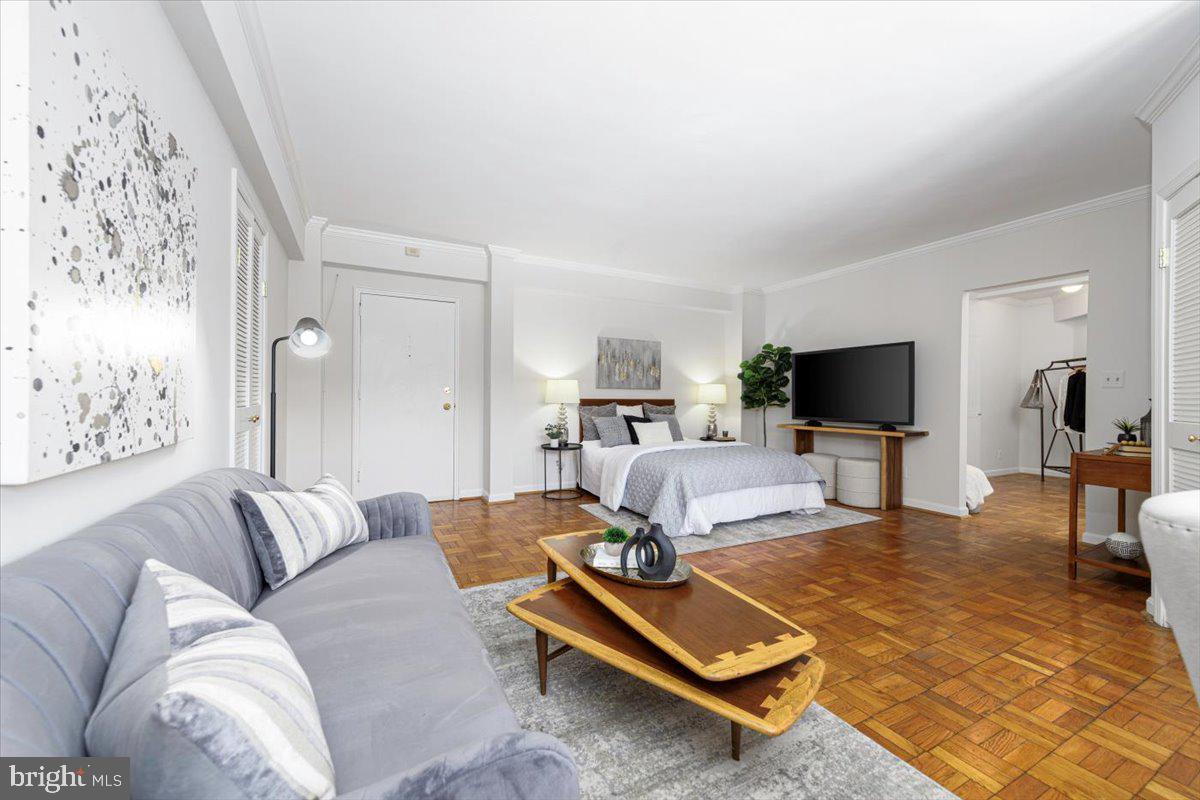 2500 Q St NW #317
