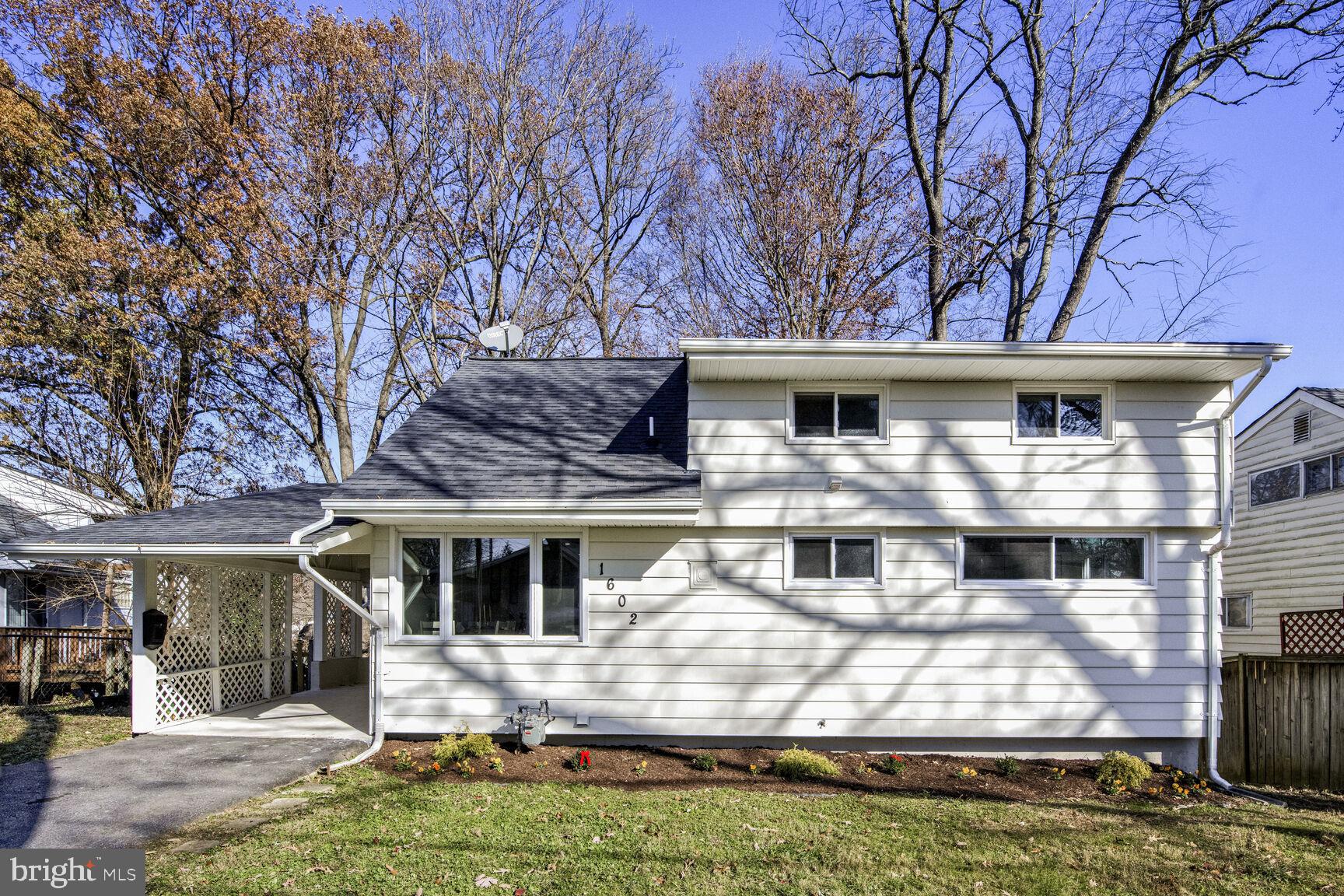 1602 Farragut Ave