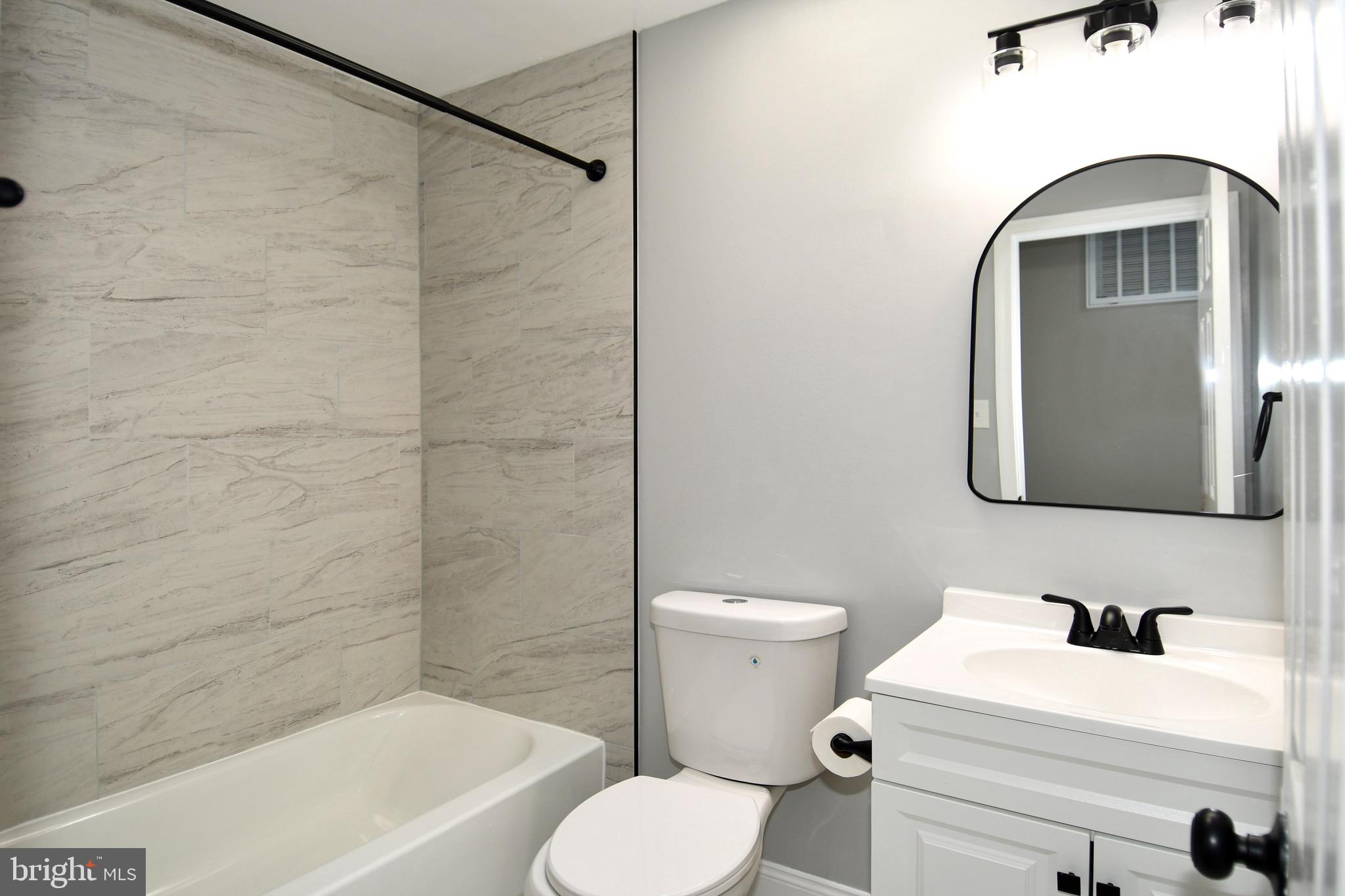 2101 NORLINDA AVENUE