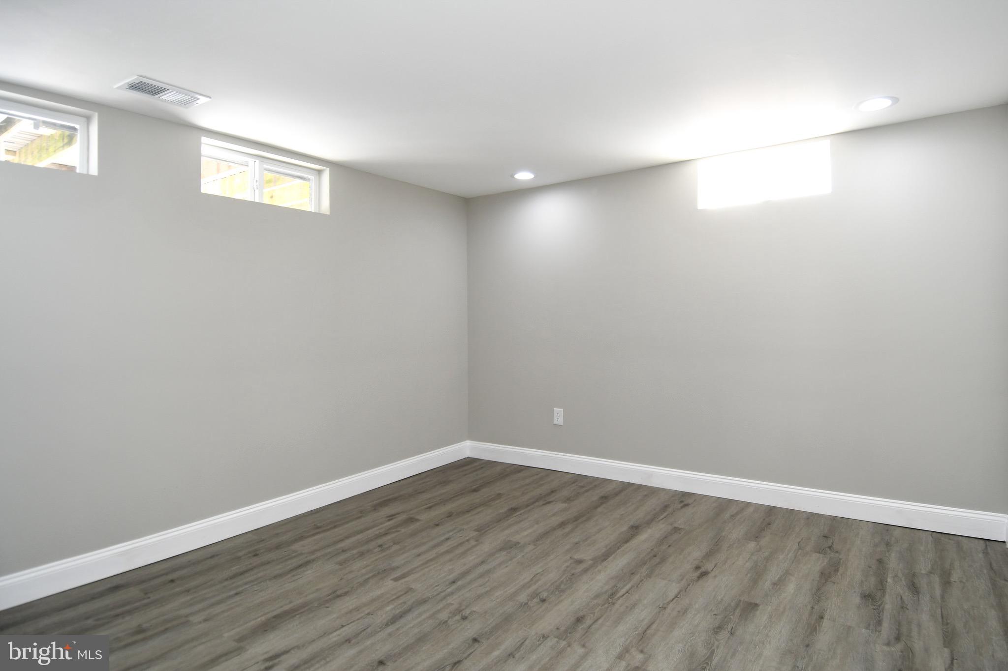 2101 NORLINDA AVENUE