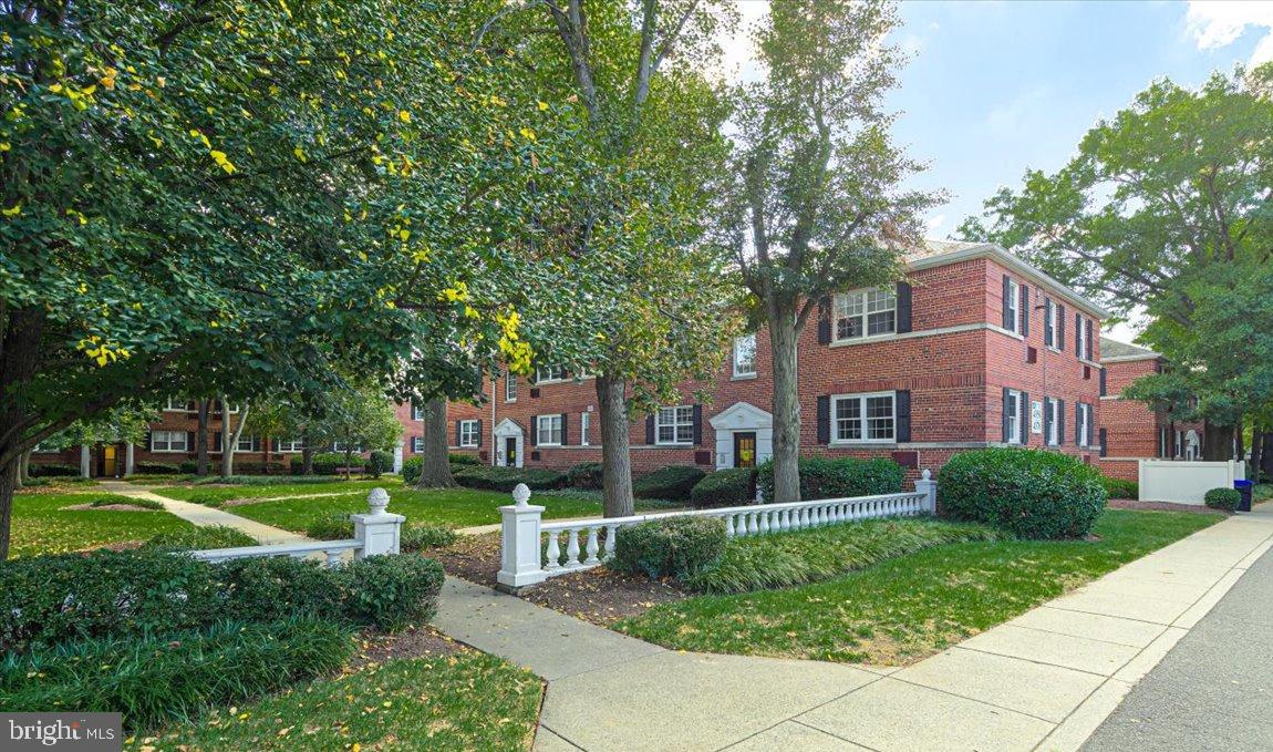 4378 N Pershing Dr #3