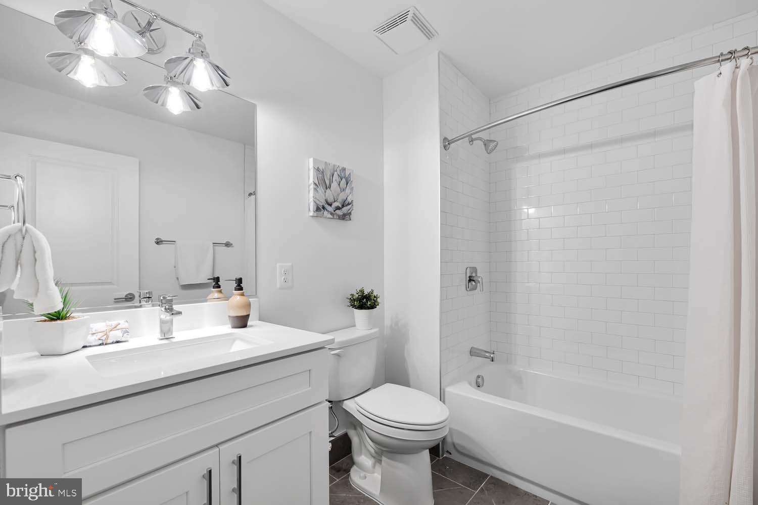 1508 N Scott St #Th-3