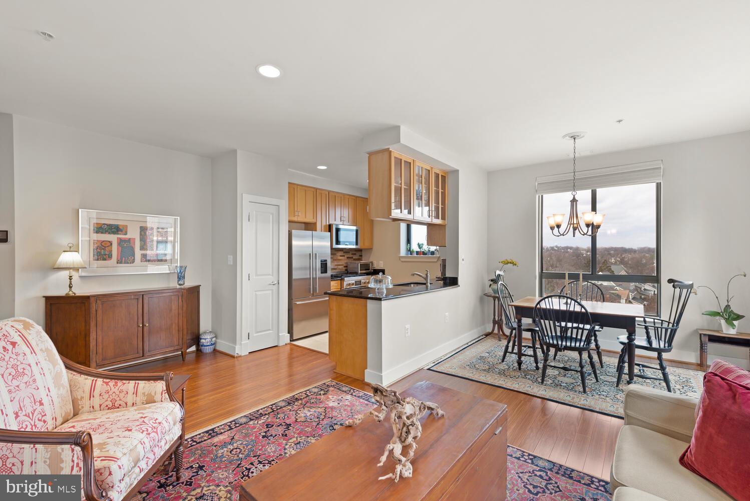 1200 N Hartford St #601