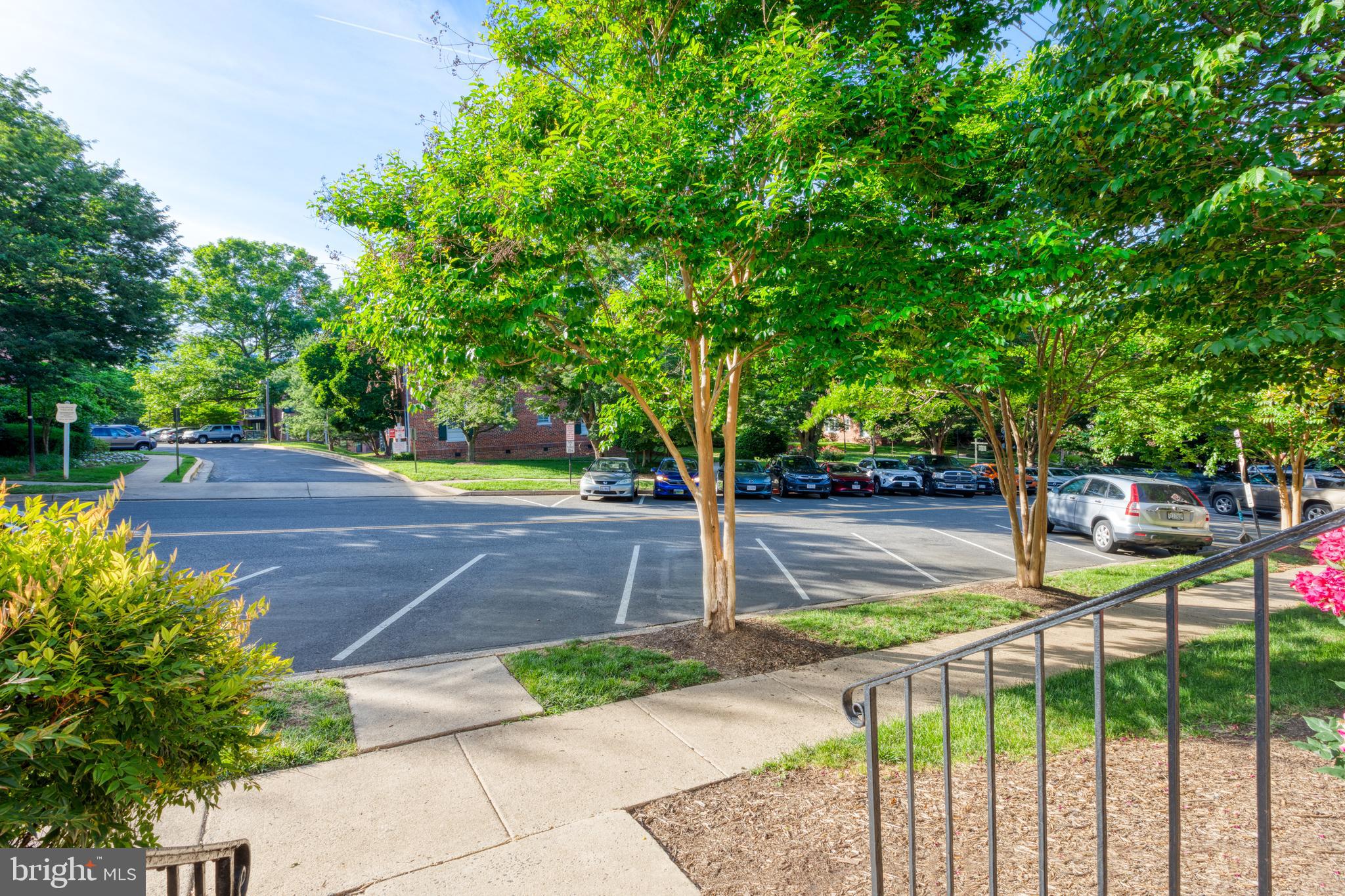 1900 Key Blvd #464