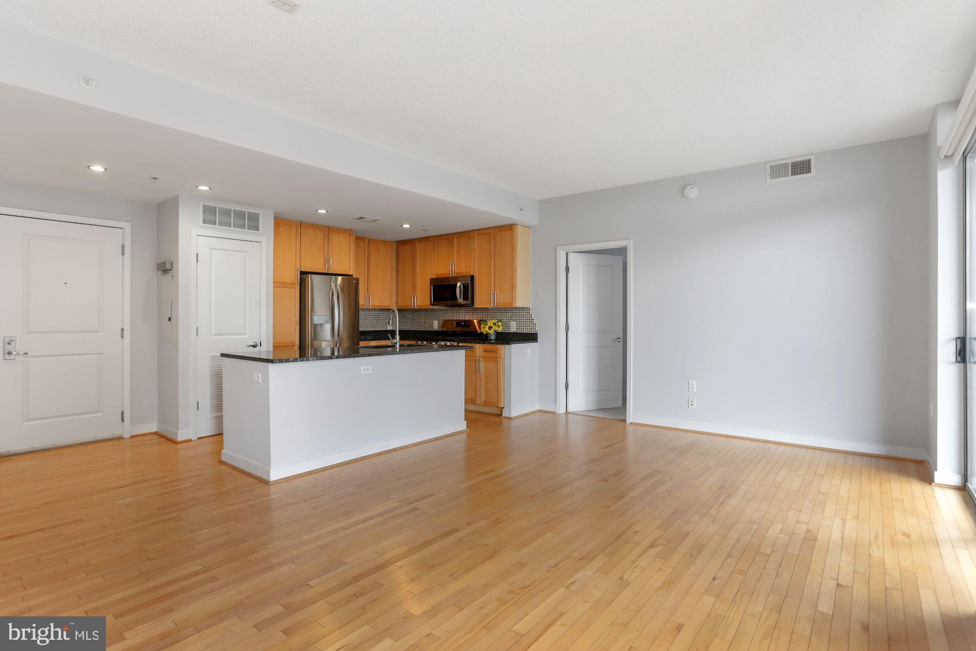 820 N Pollard St #408