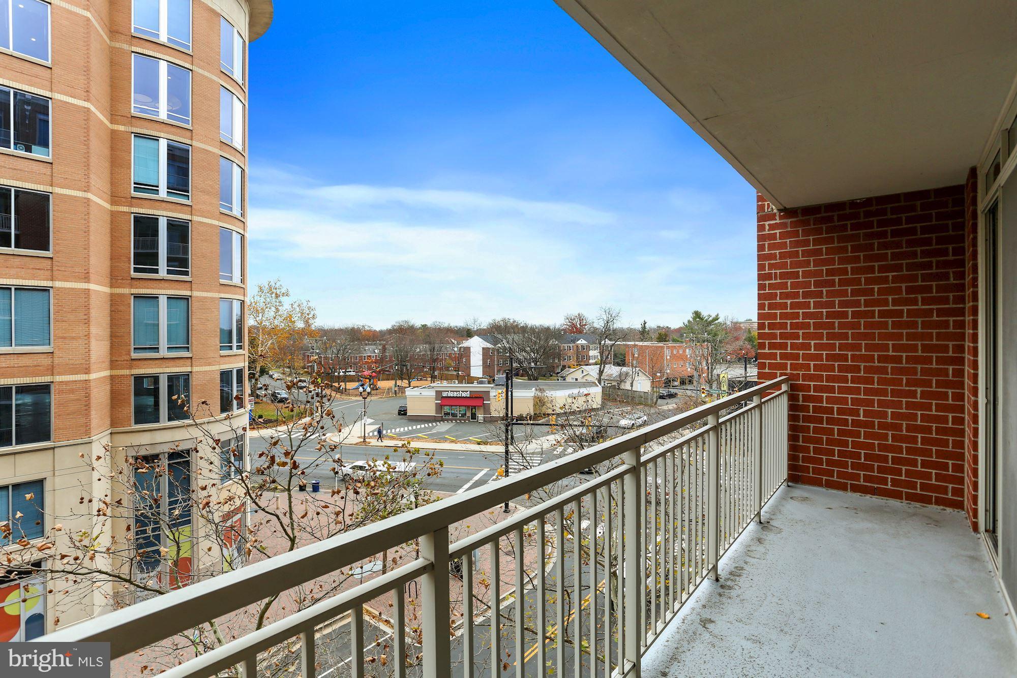 820 N Pollard St #408