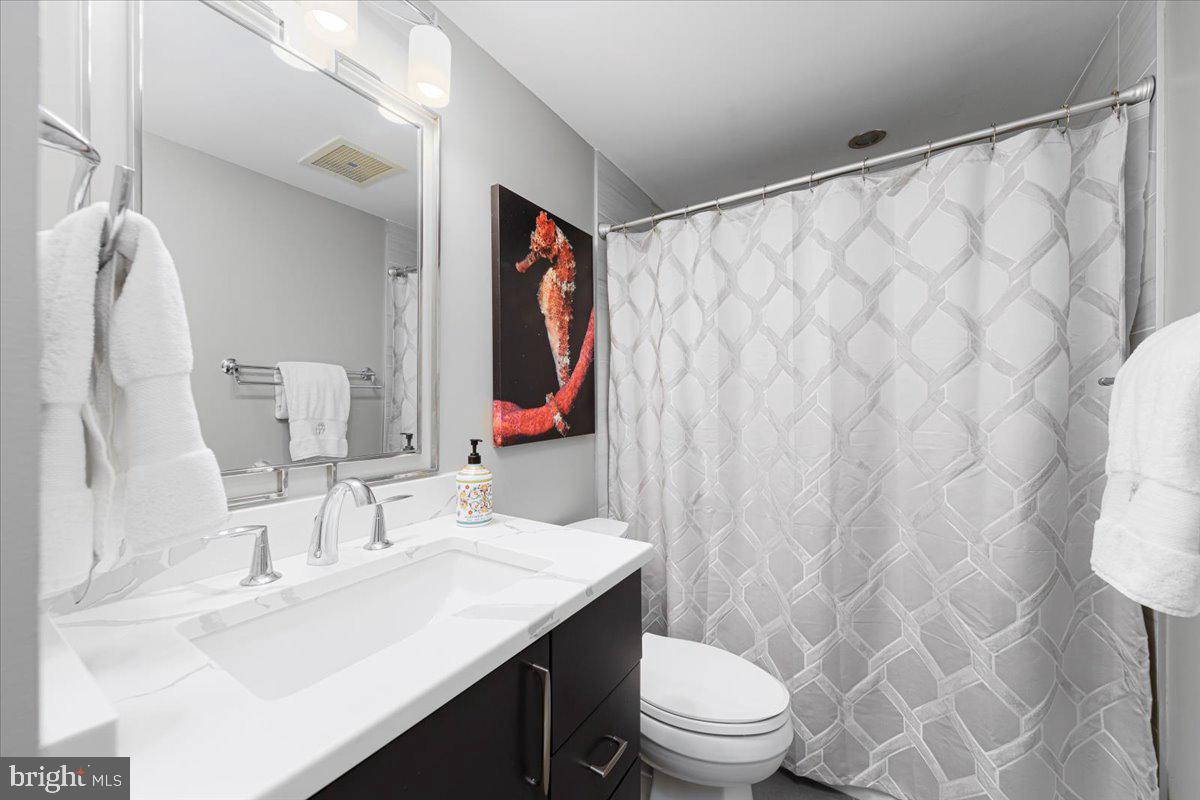 1530 Key Blvd #904