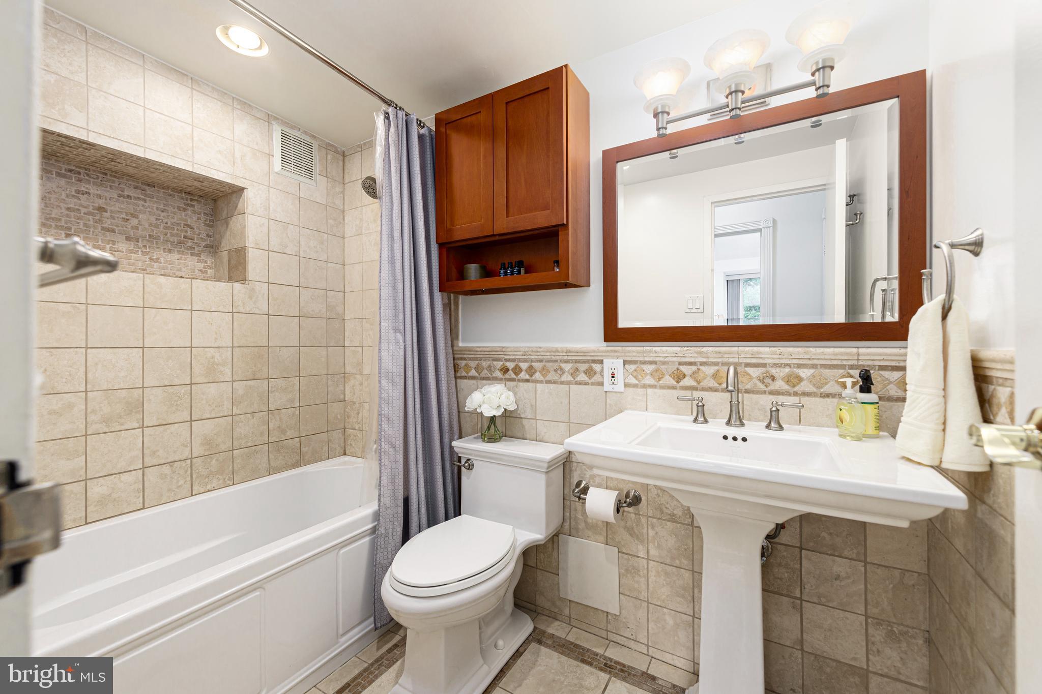 4141 N Henderson Rd N #316