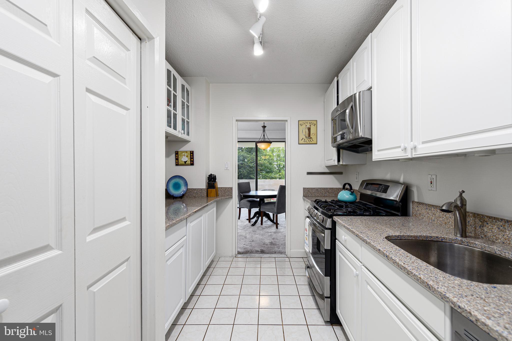 4141 N Henderson Rd N #316