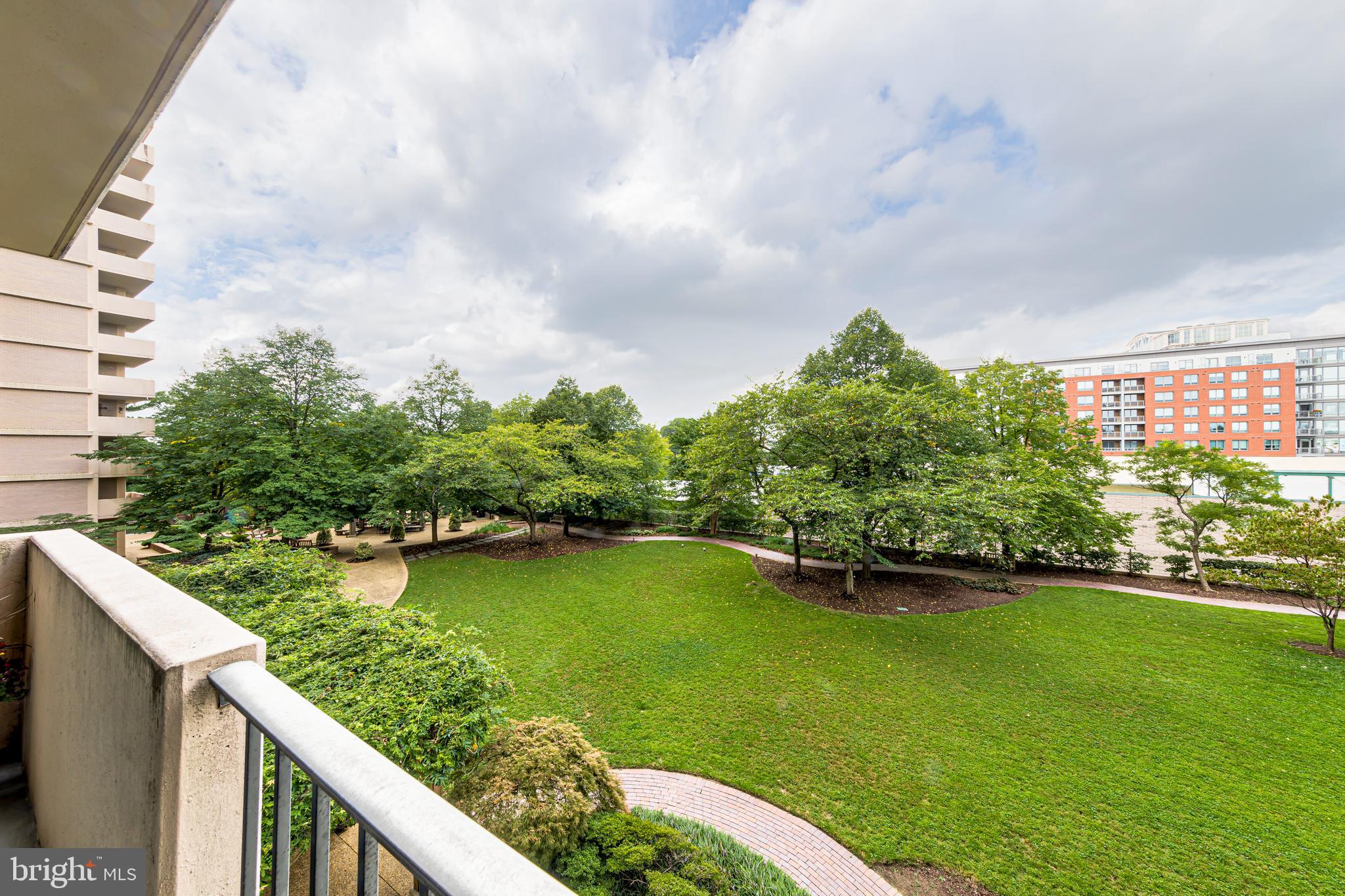 4141 N Henderson Rd N #316