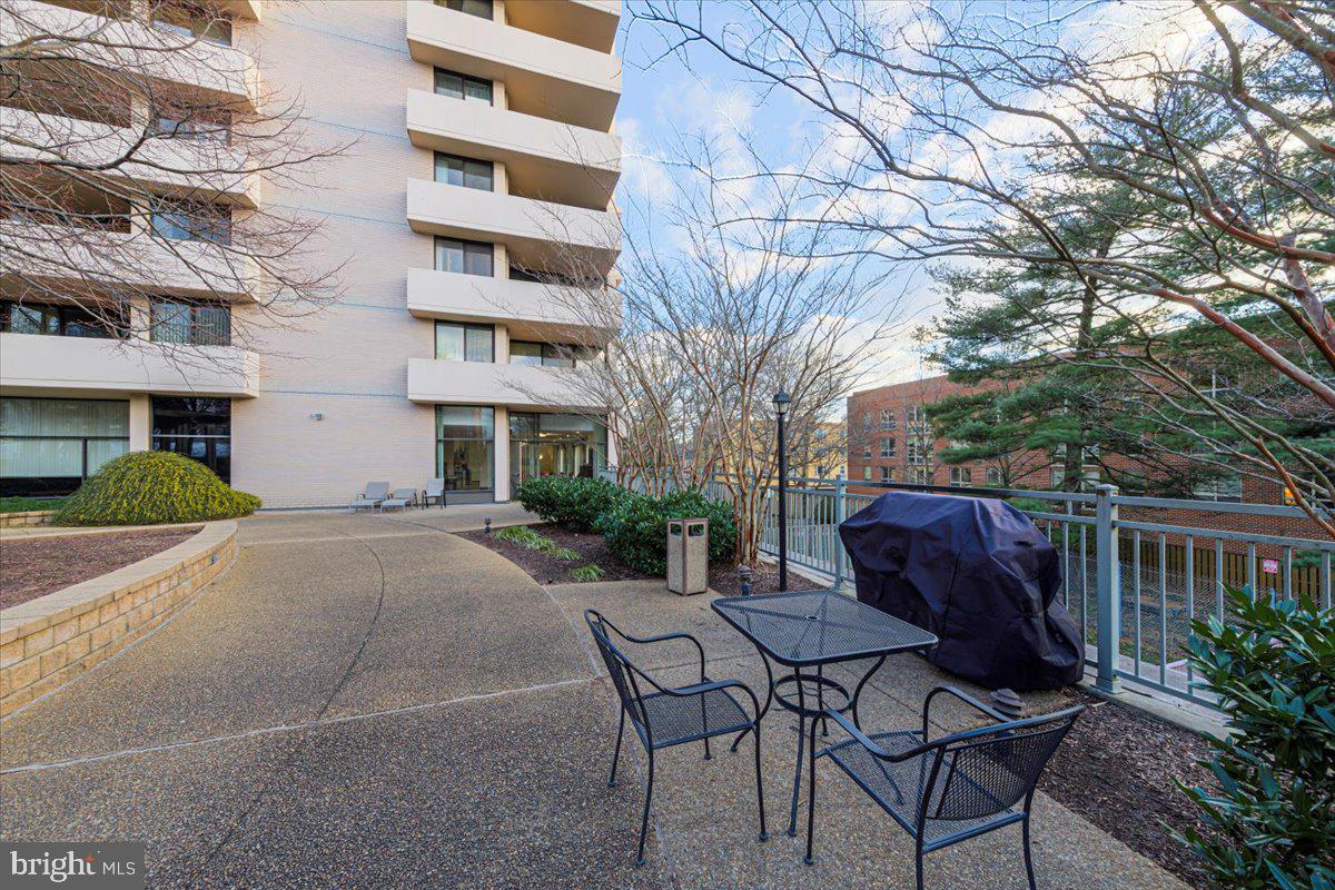 4141 N Henderson Rd N #316